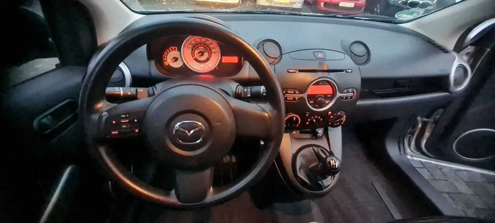 Mazda 2 2 /TÜV NEU/Alles NEU/Wie NEU Argent - 2