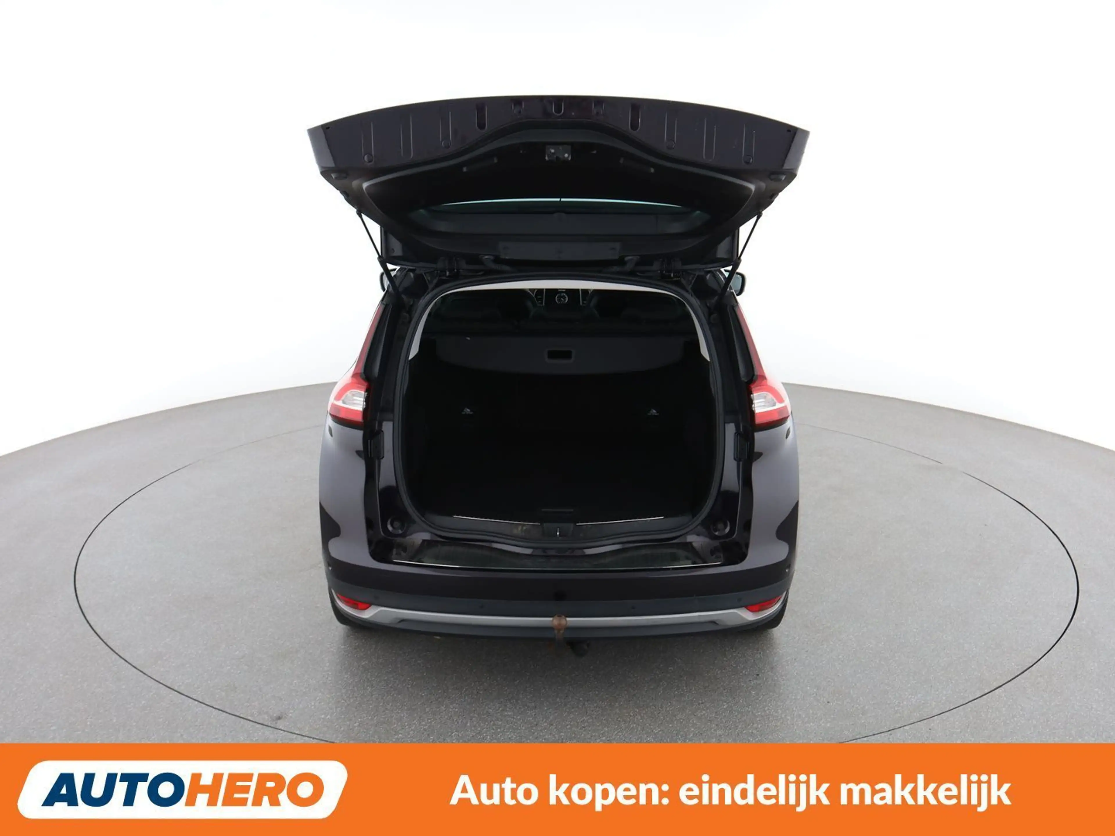 Renault Grand Scenic 1.3 TCe Initiale Paris — photo 16