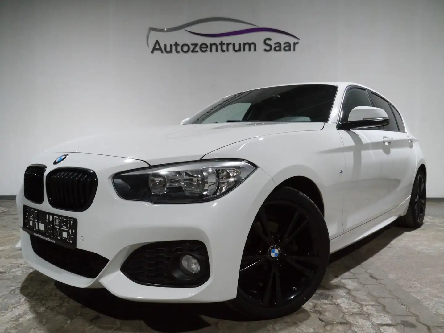 BMW 116 d M Paket Alcantara Navi PDC Tempomat Klima Weiß - 1