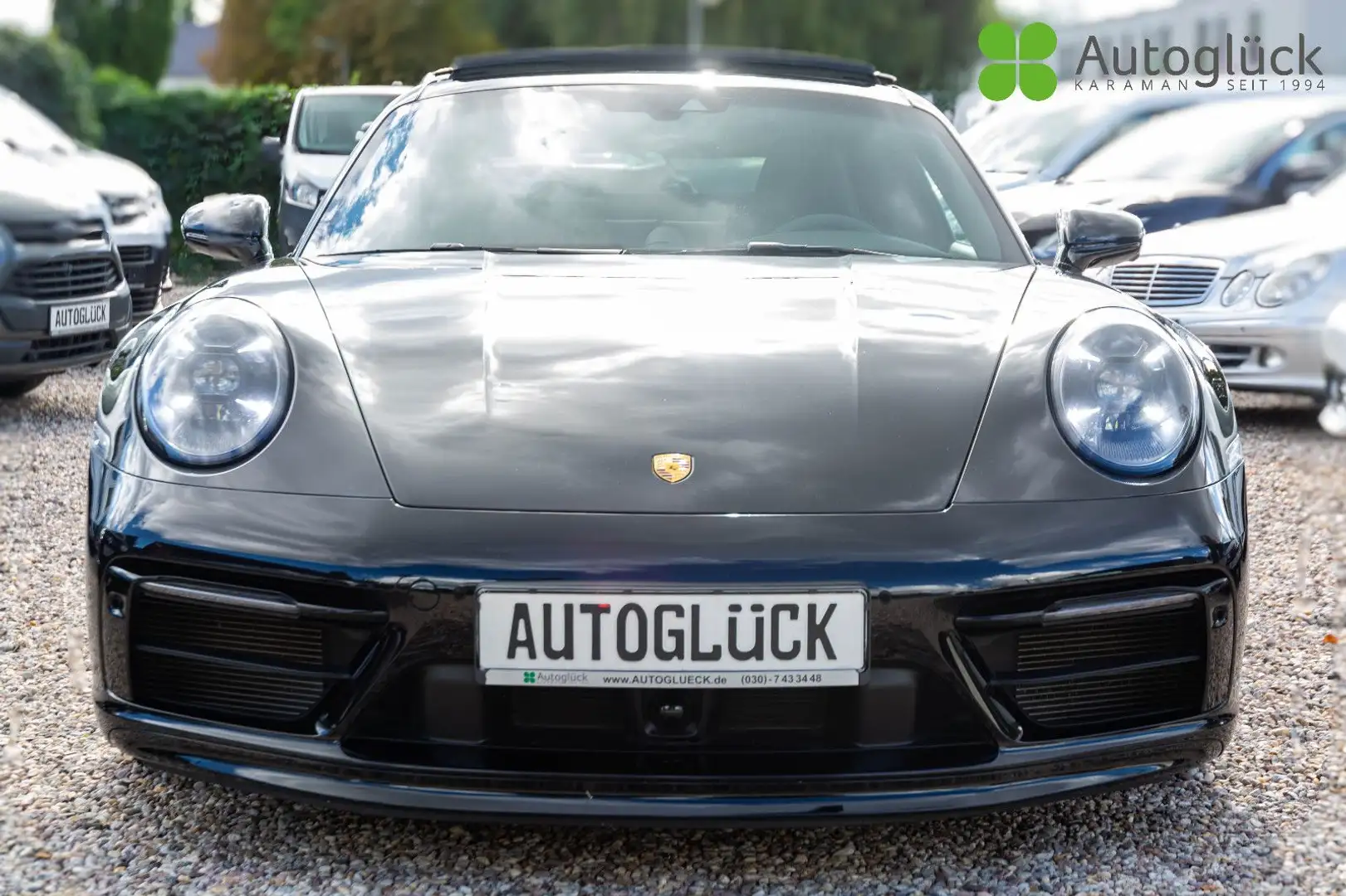 Porsche 911 Carrera 4 GTS *LIFT*SUNROOF* Schwarz - 2