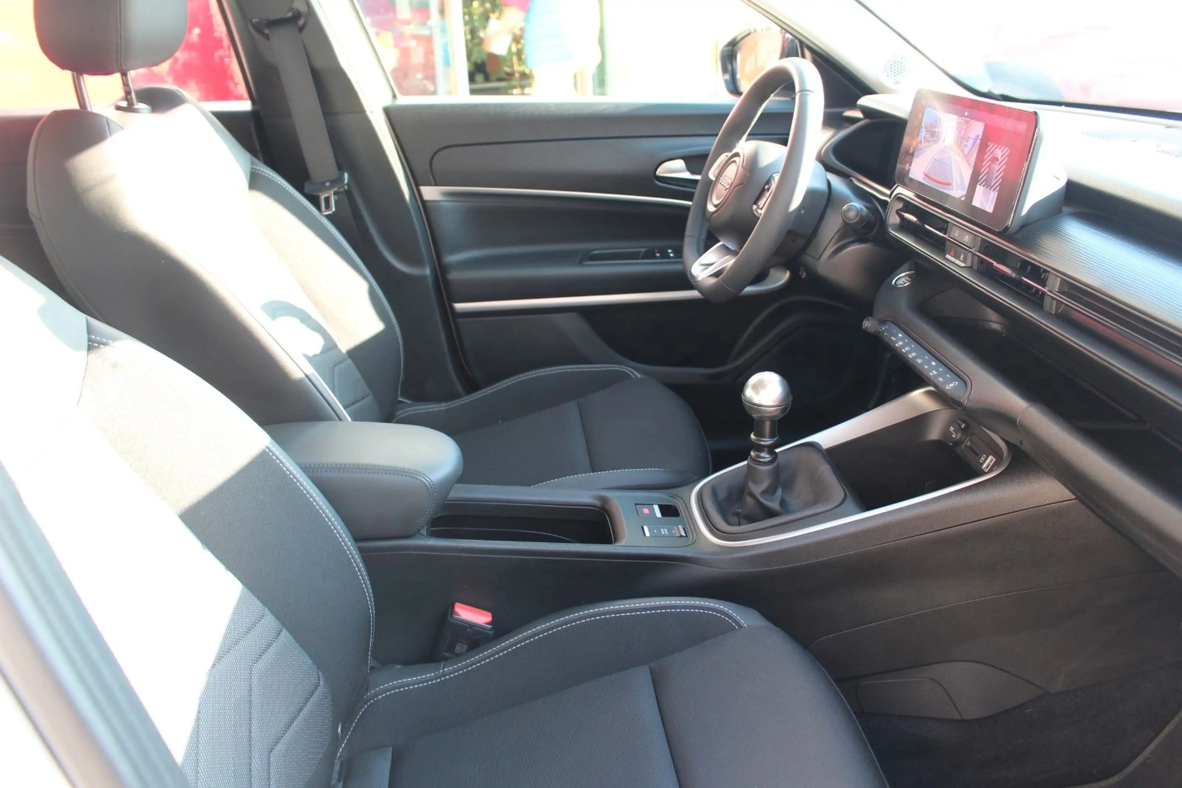 Jeep Avenger Altitude KAMERA/JBL/LED — photo 4