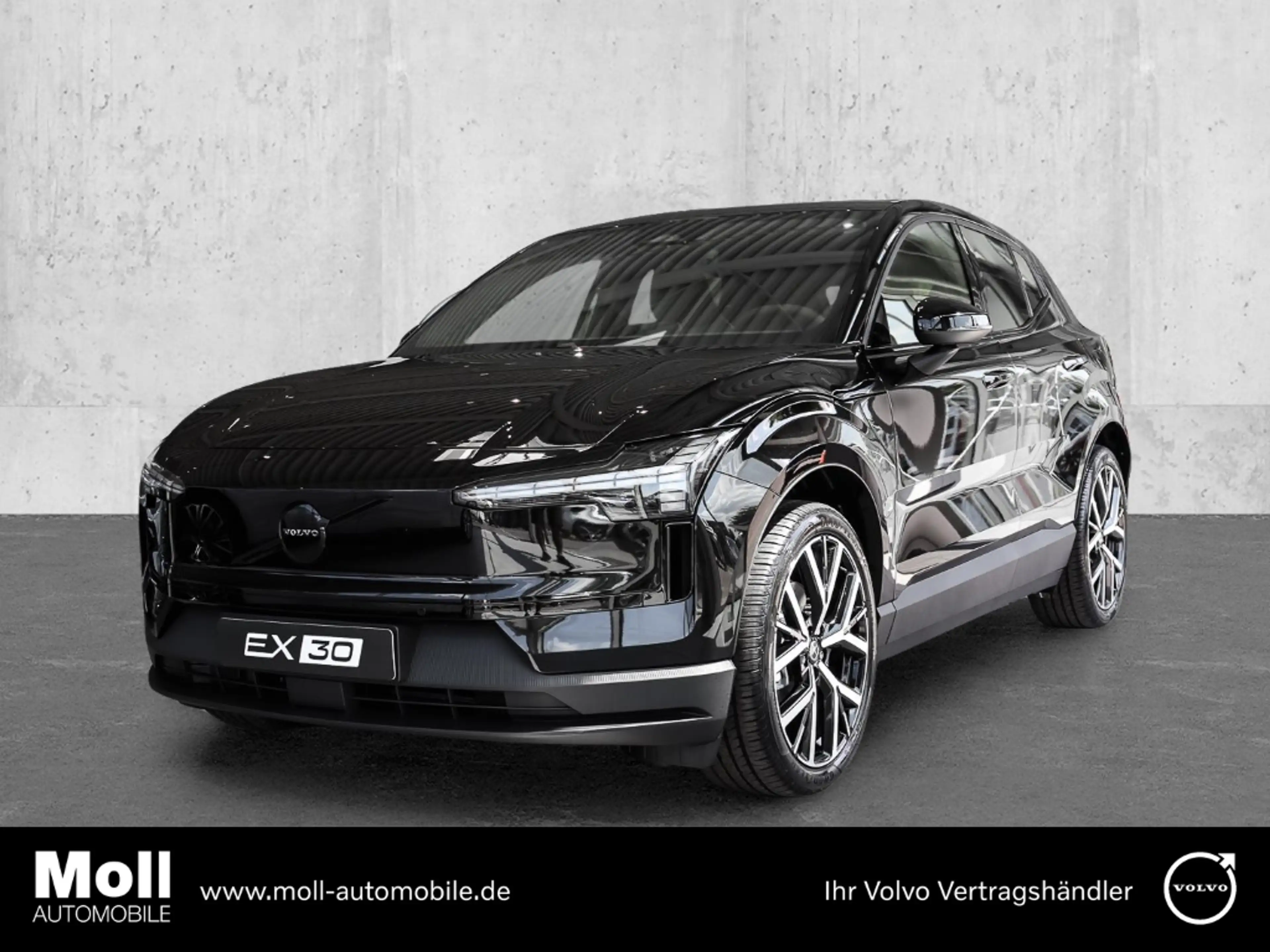 Volvo EX30 Plus Black Edition Single Motor Extended Range Win