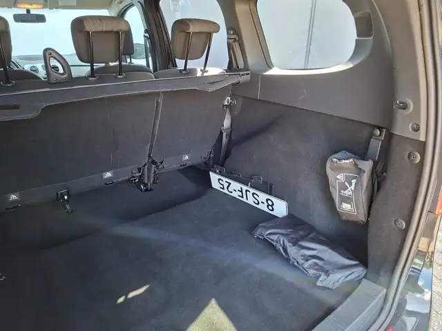 Dacia Lodgy view 15