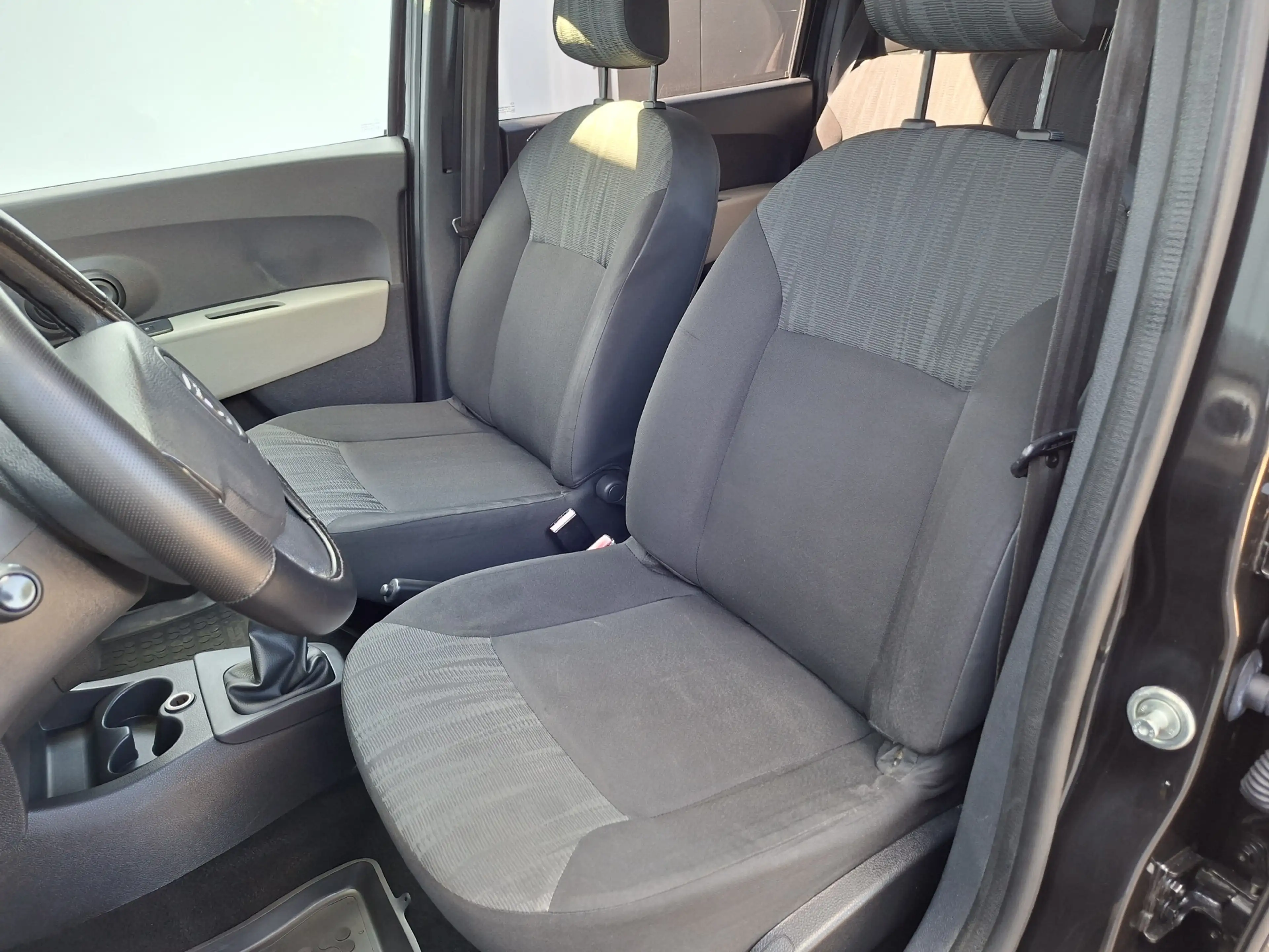 Dacia Lodgy 1.2 TCe Ambiance 5p. Hoge zit Airco Cruise Trekhaa — photo 3