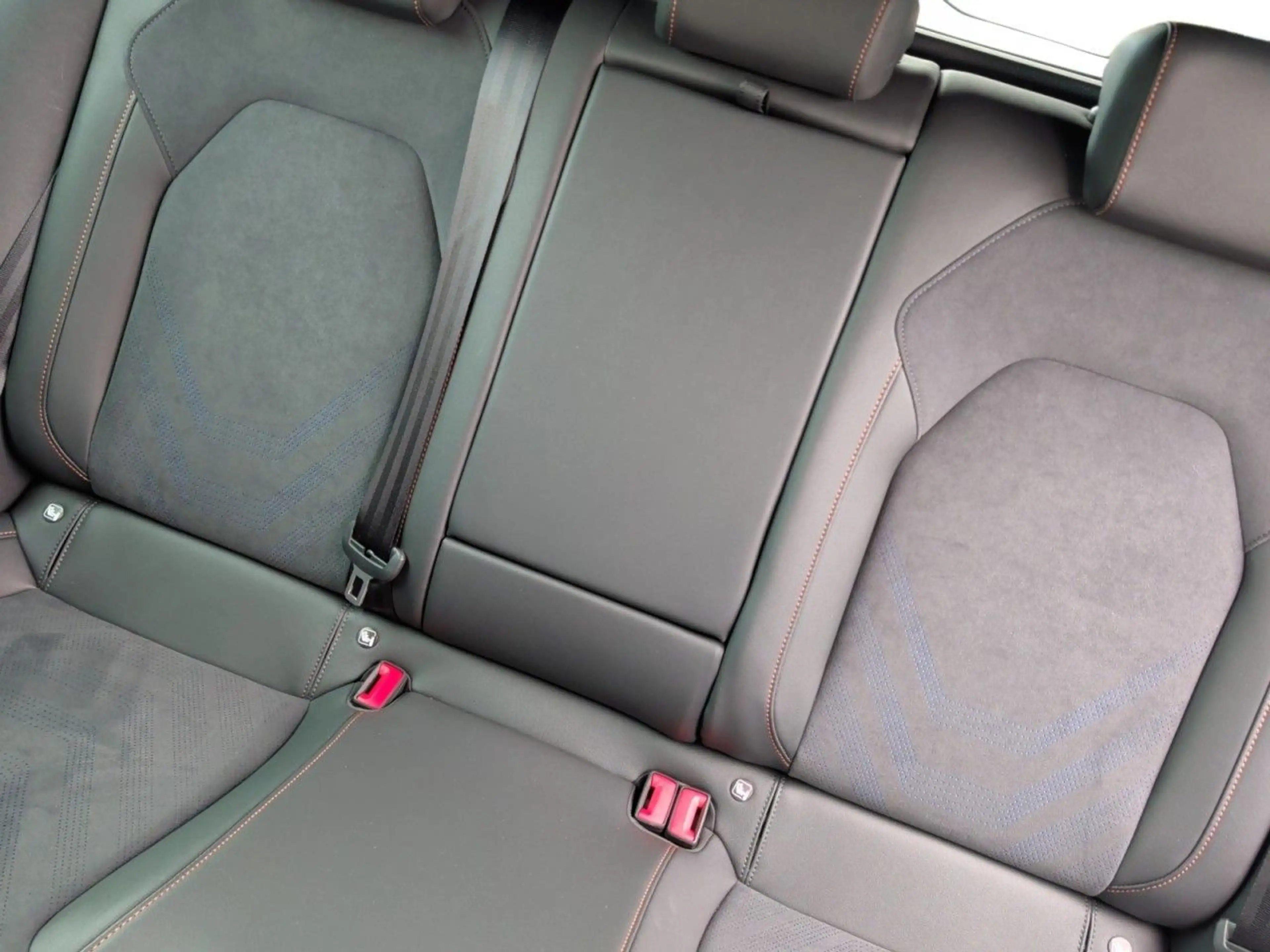 CUPRA Leon Sportstourer VZ 4Drive AHK+SENNH+ACC+MTRX — photo 14