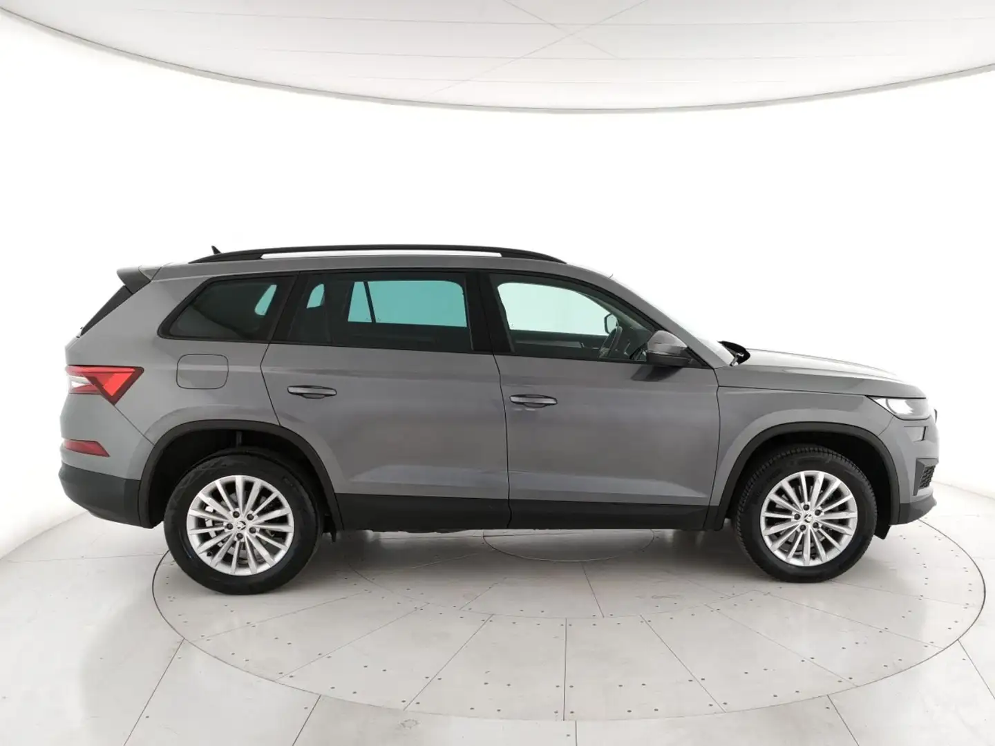 Skoda Kodiaq 2.0 tdi evo Executive dsg Grigio - 2
