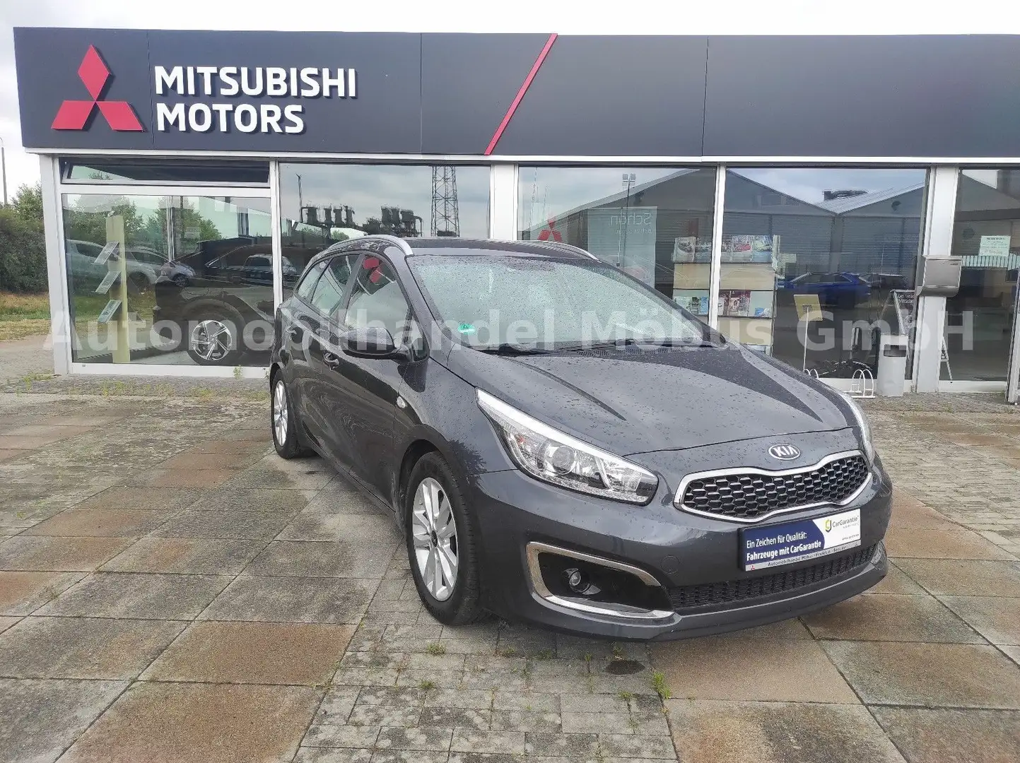 Kia Ceed / cee'd Grau - 1