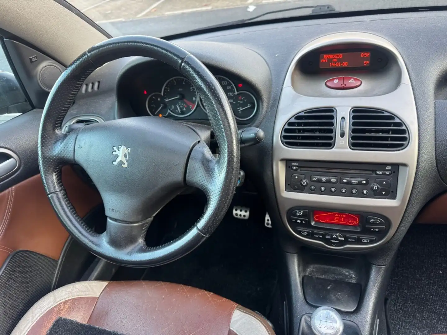 Peugeot 206 CC 1.6-16V Roland Garros LEER CLIMA LMV APK 1-2026 Noir - 2