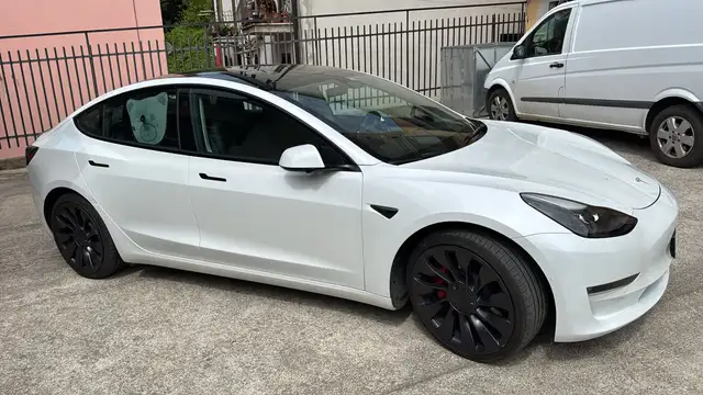 Tesla Model 3 Model 3Performance Dual Motor awd