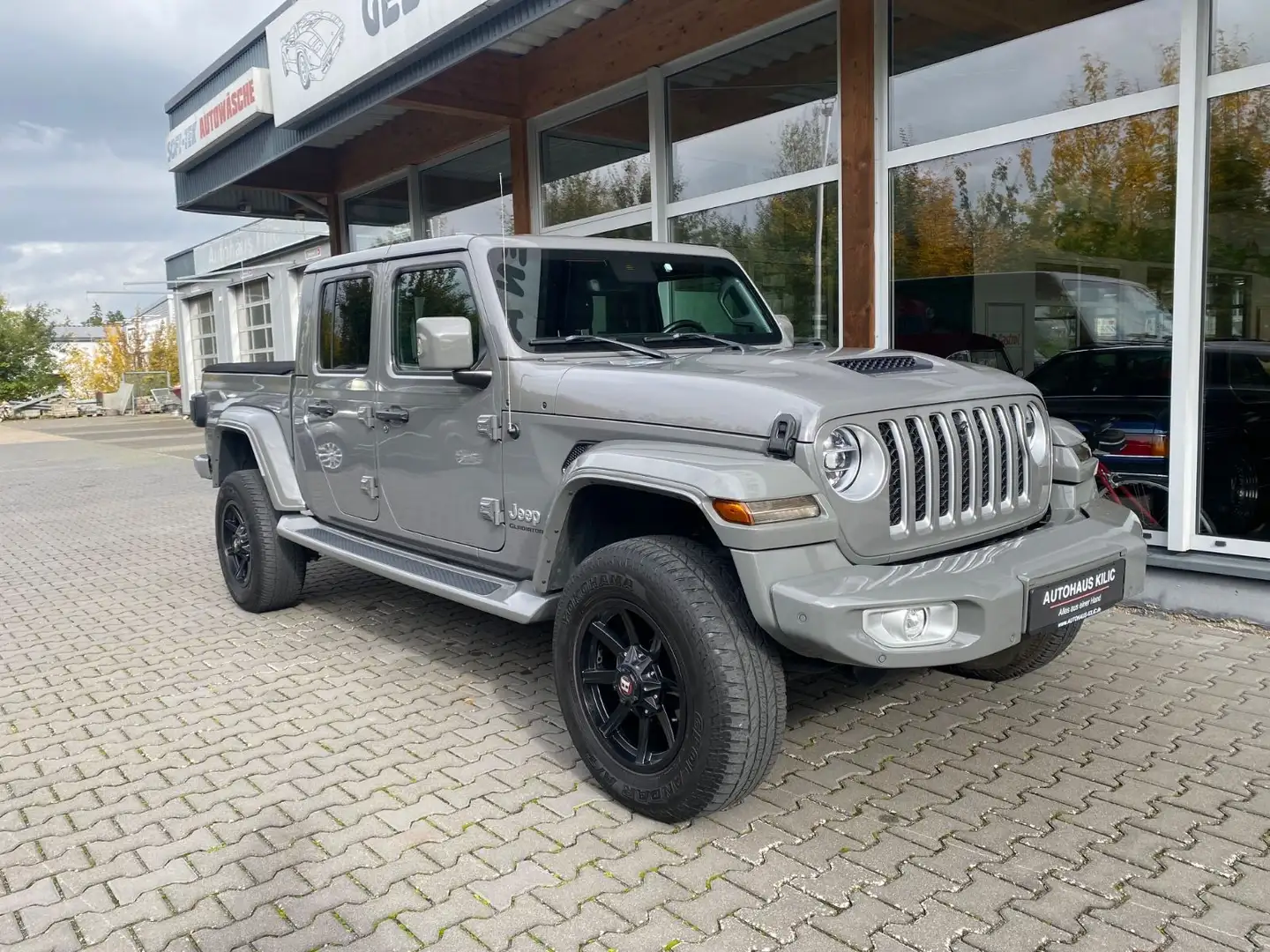 Jeep Gladiator Overland 4WD LED AHK R-Cam Grau - 1