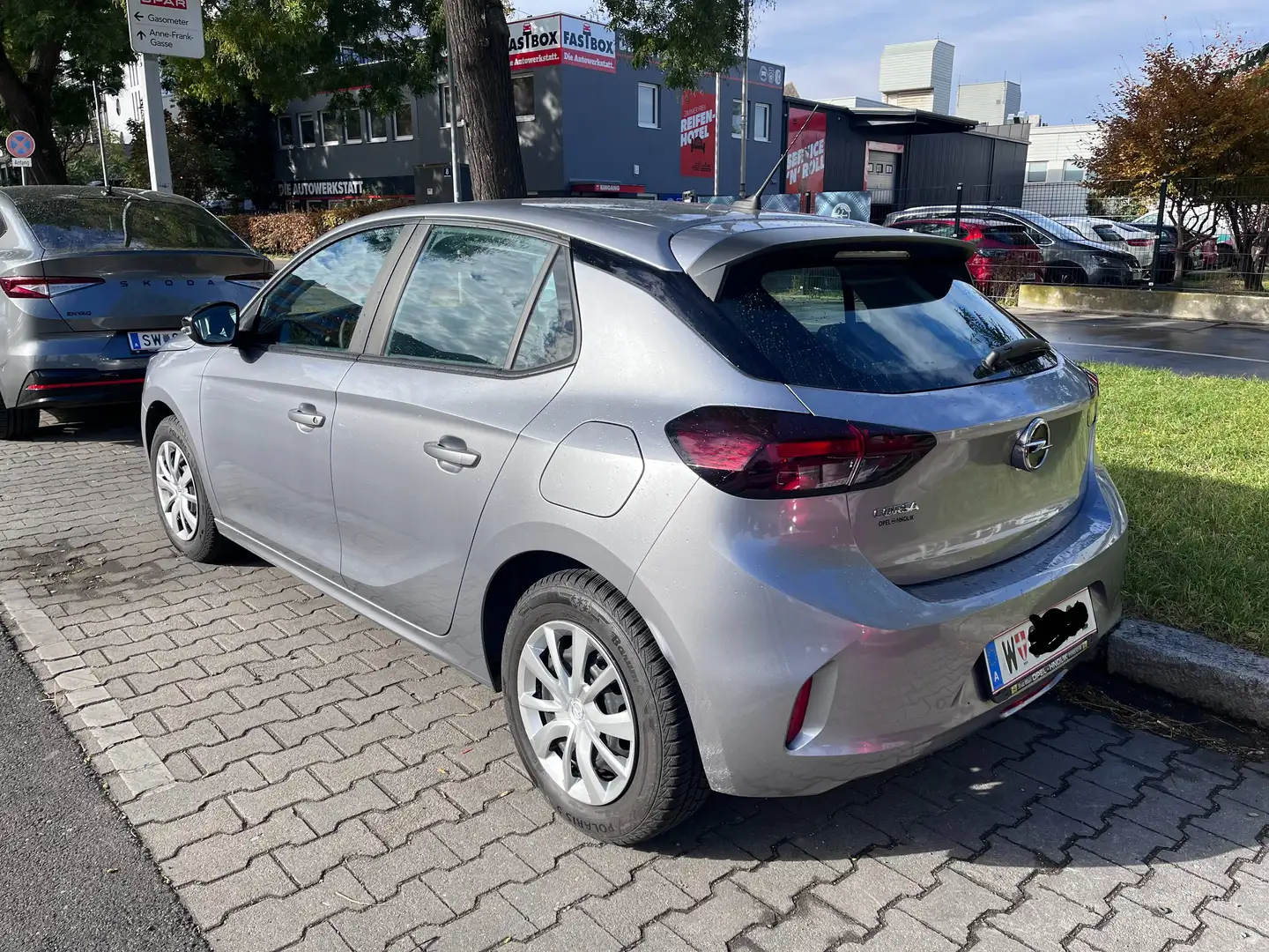 Opel Corsa Corsa 1,2 Corsa Corsa Silber - 2