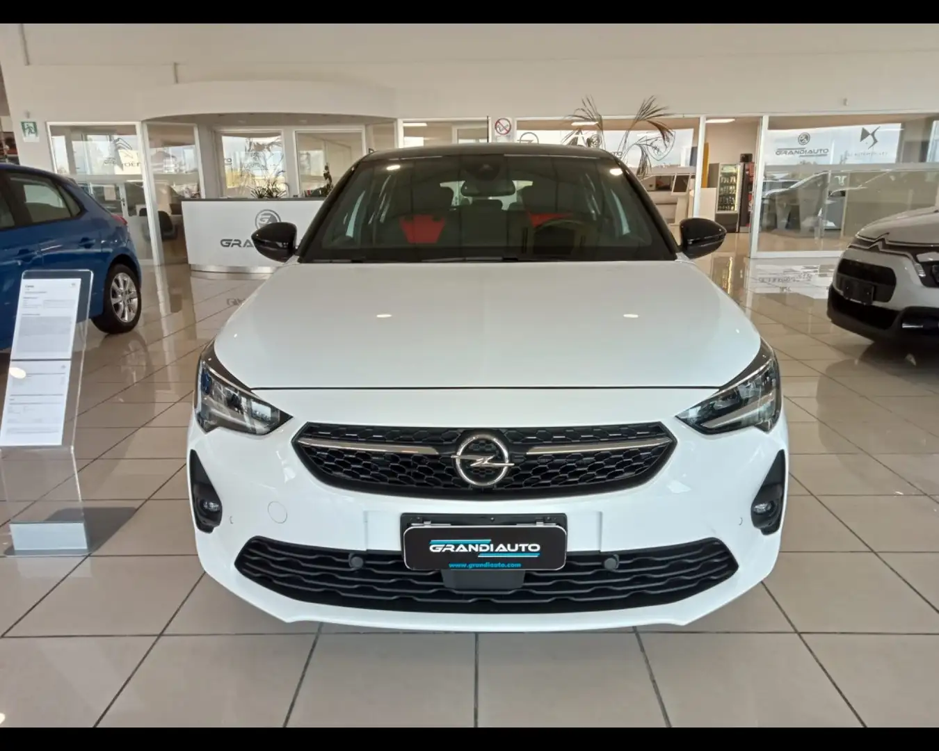 Opel Corsa e- GS Line Bianco - 2