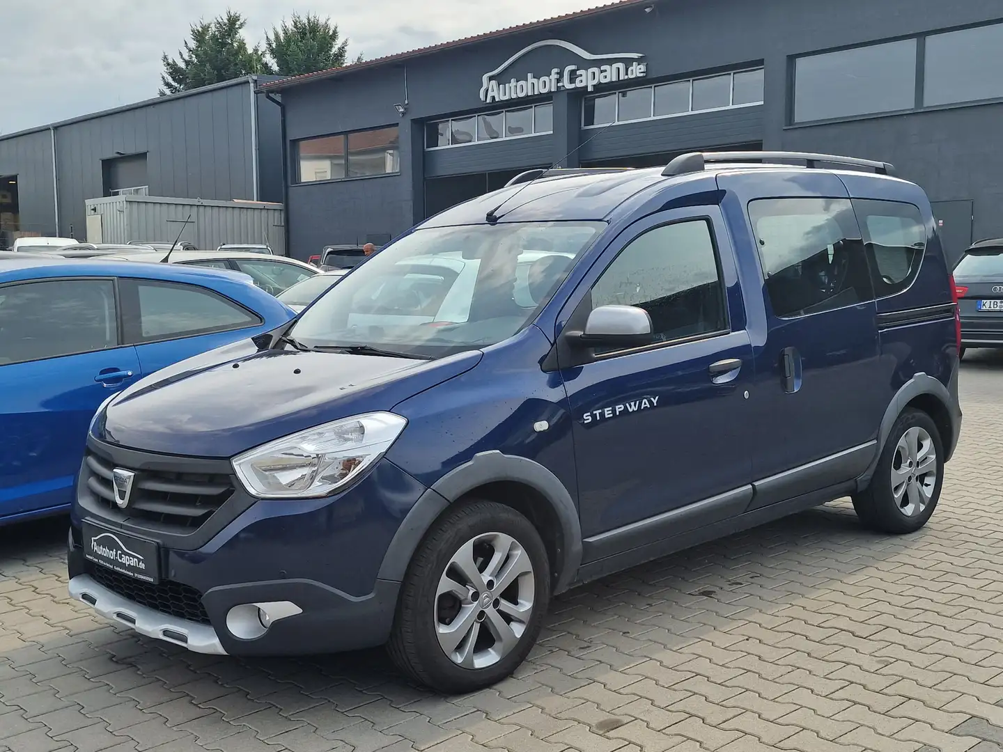Dacia Dokker dCi 90 Stepway/1.Ha/Navi/Alus/Klima/PDC/Gepfl/ Blau - 1