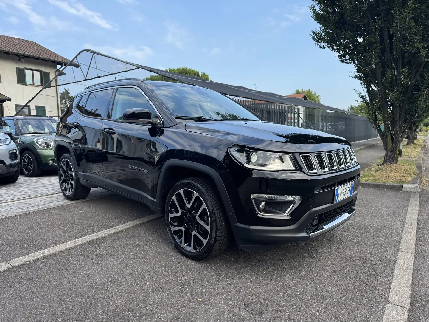 Jeep Compass 2.0 mjt Limited 4wd 140cv auto Per Neopatentati Zwart - 1