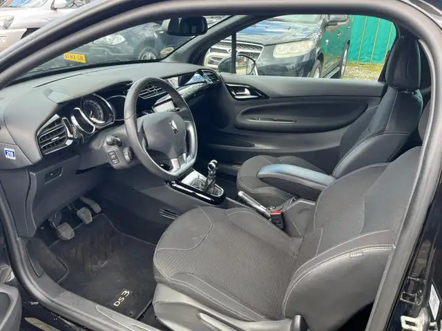 Citroen DS3 view 5