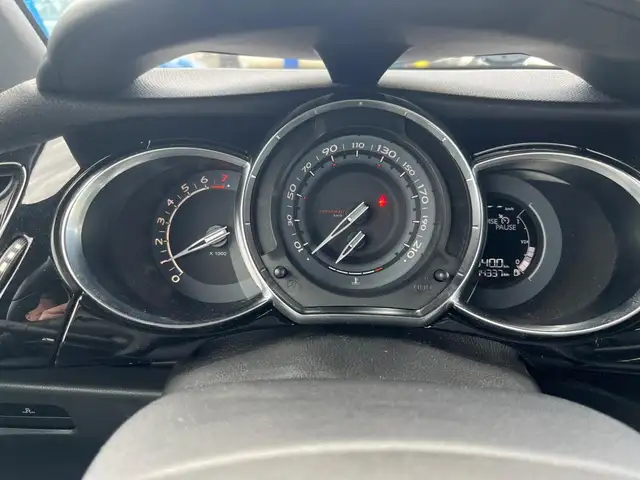 Citroen DS3 view 12