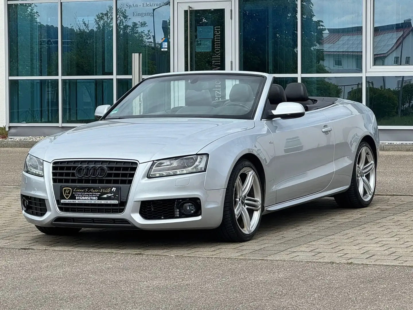 Audi A5 Cabriolet 2.0 TFSI Navi Leder Tüv/Au 07.2026 Срібний - 2