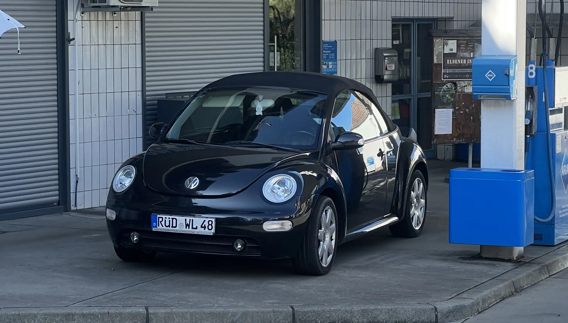 Volkswagen New Beetle Cabriolet 1.9 TDI - 1