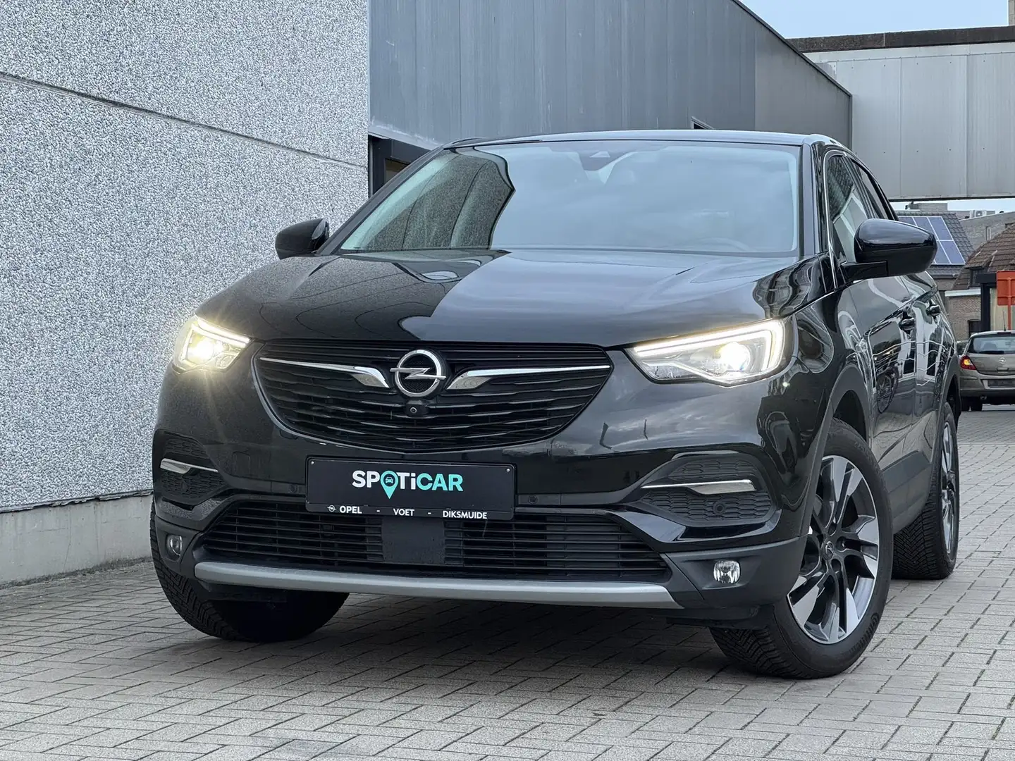 Opel Grandland X 1.2T 130PK INNOVATION LEDER/LEDMATRIX/WINTERPACK/ Black - 1
