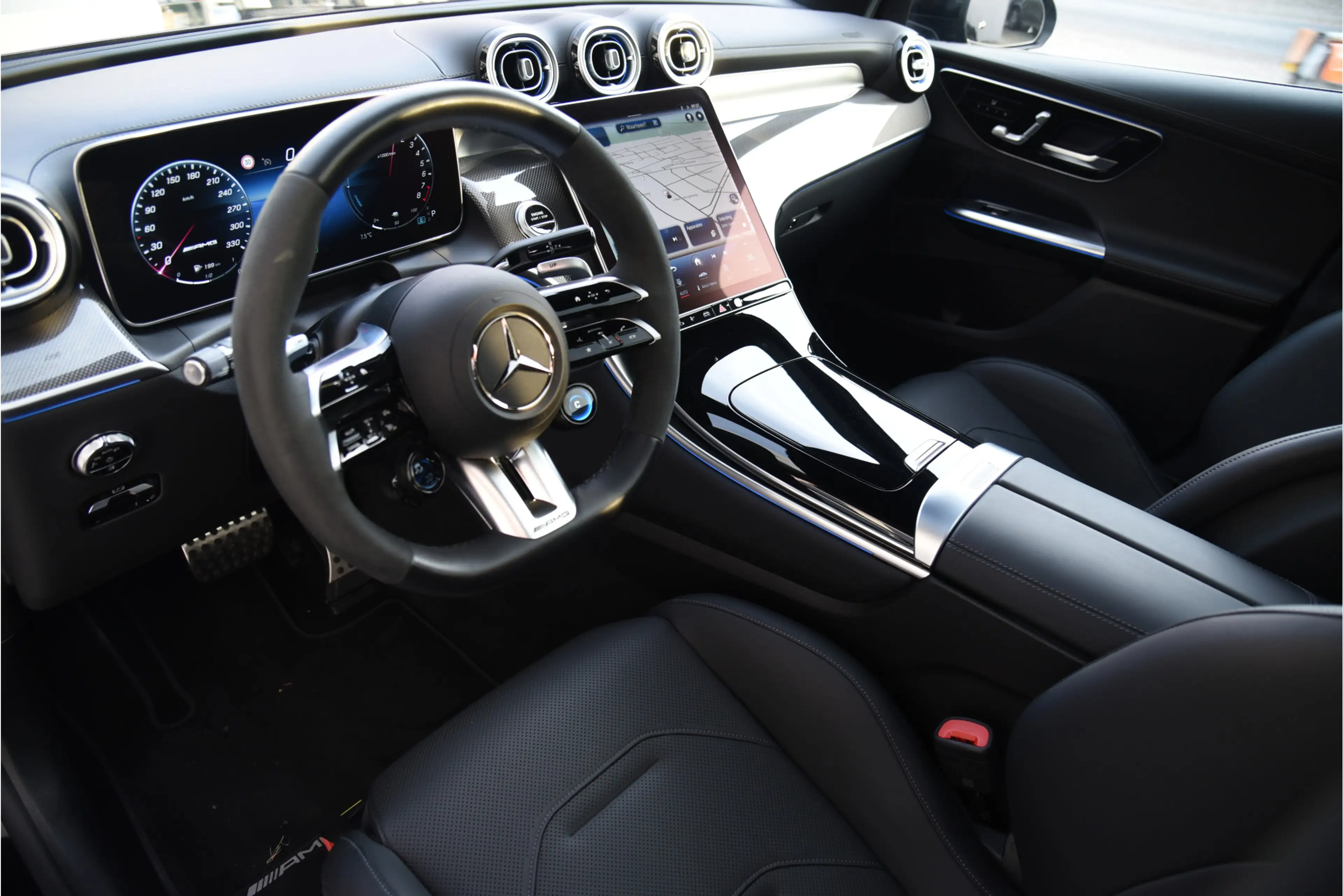 Mercedes-Benz GLC 63 AMG S E Performance — photo 9