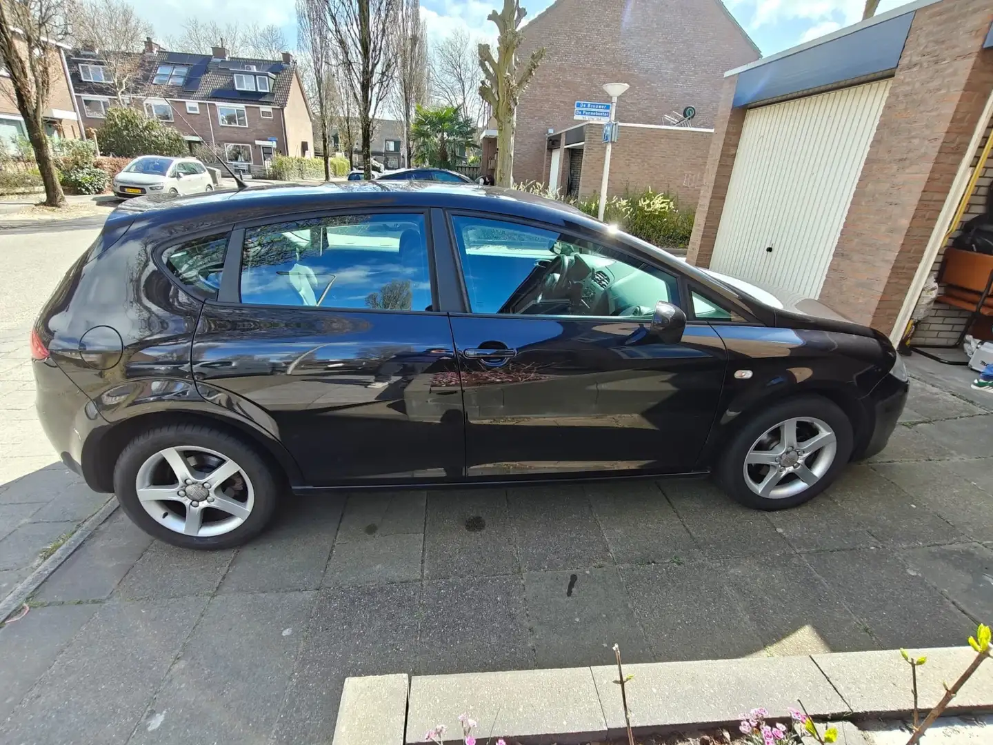 SEAT Leon 1.6 Reference Zwart - 2