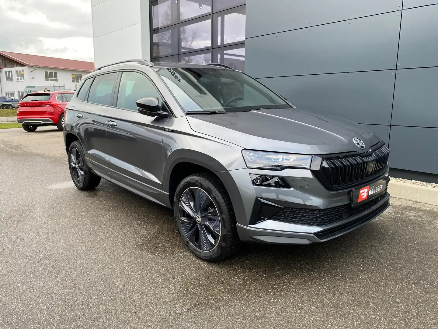 Skoda Karoq 1.5 TSI DSG SPORTLINE ACC MATRIX AHK APP Grau - 2