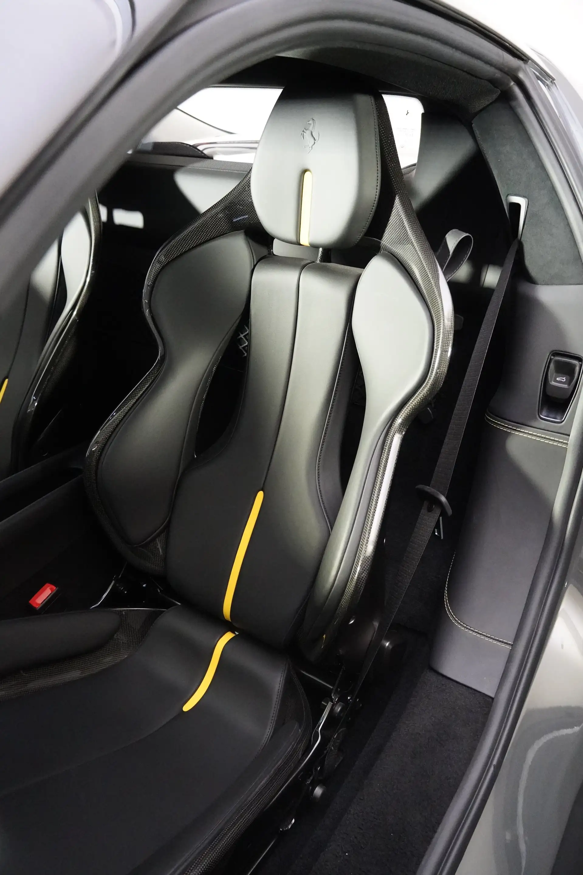 Ferrari 296 GTB — photo 7