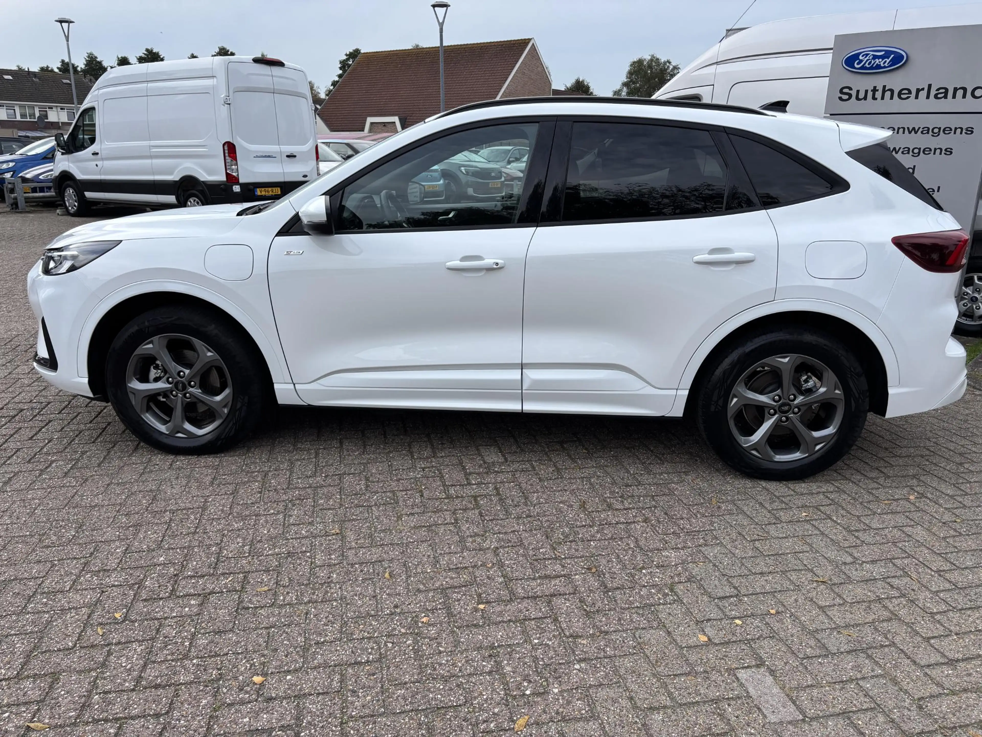 Ford Kuga 2.5 PHEV ST-Line | 243 PK | Winter Pack | Wegklapb — photo 4