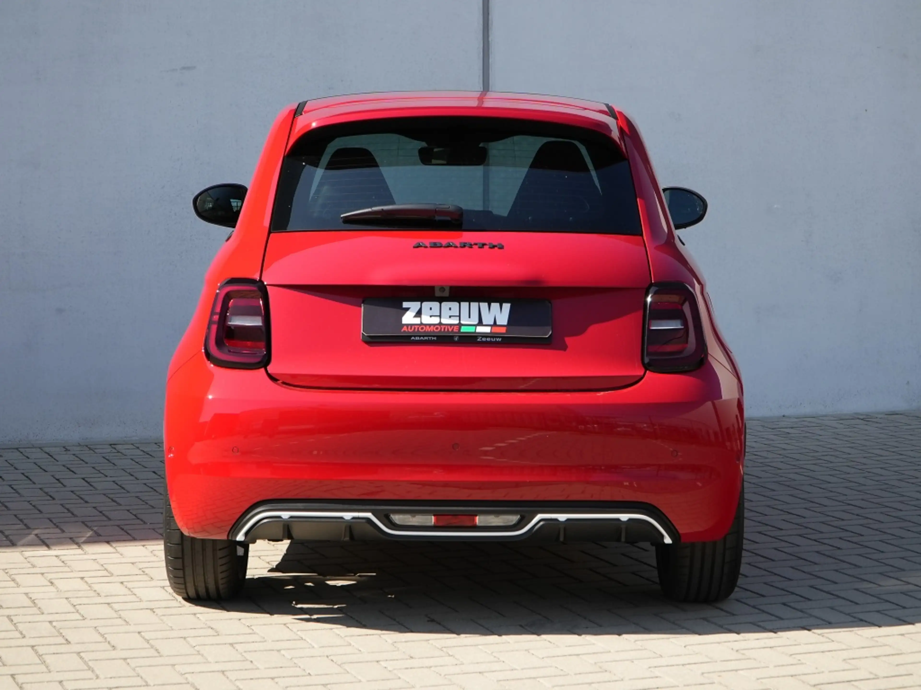Abarth 500 Turismo 42 kWh | Pano | JBL | Navi | LED | Carplay — photo 9
