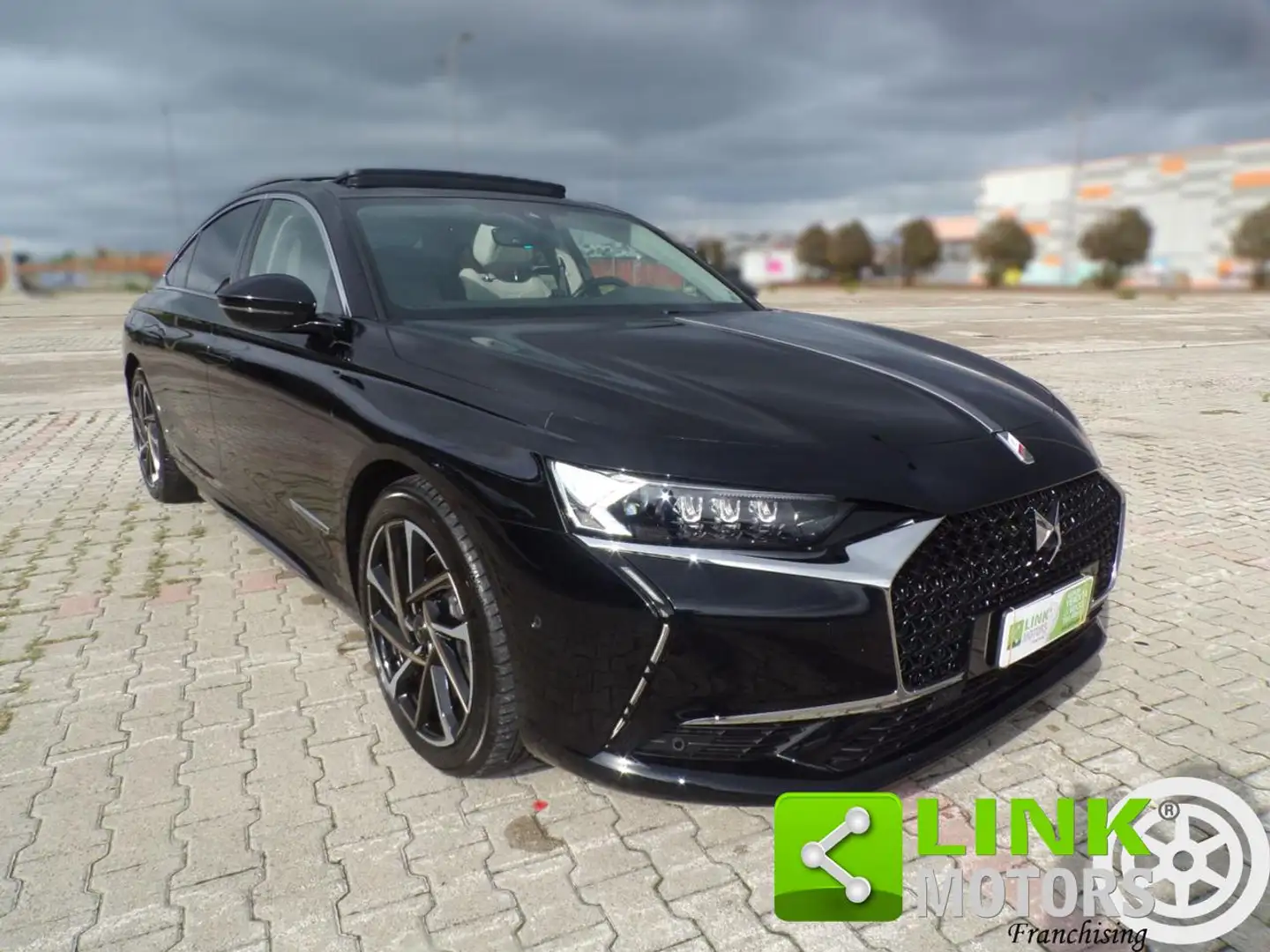 DS Automobiles DS 9 E-Tense 250 Opera Premiere Zwart - 1