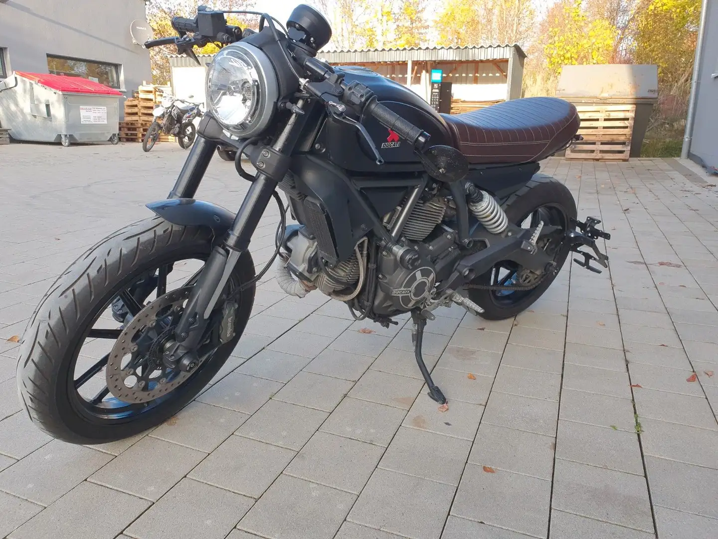 Ducati Scrambler - 1