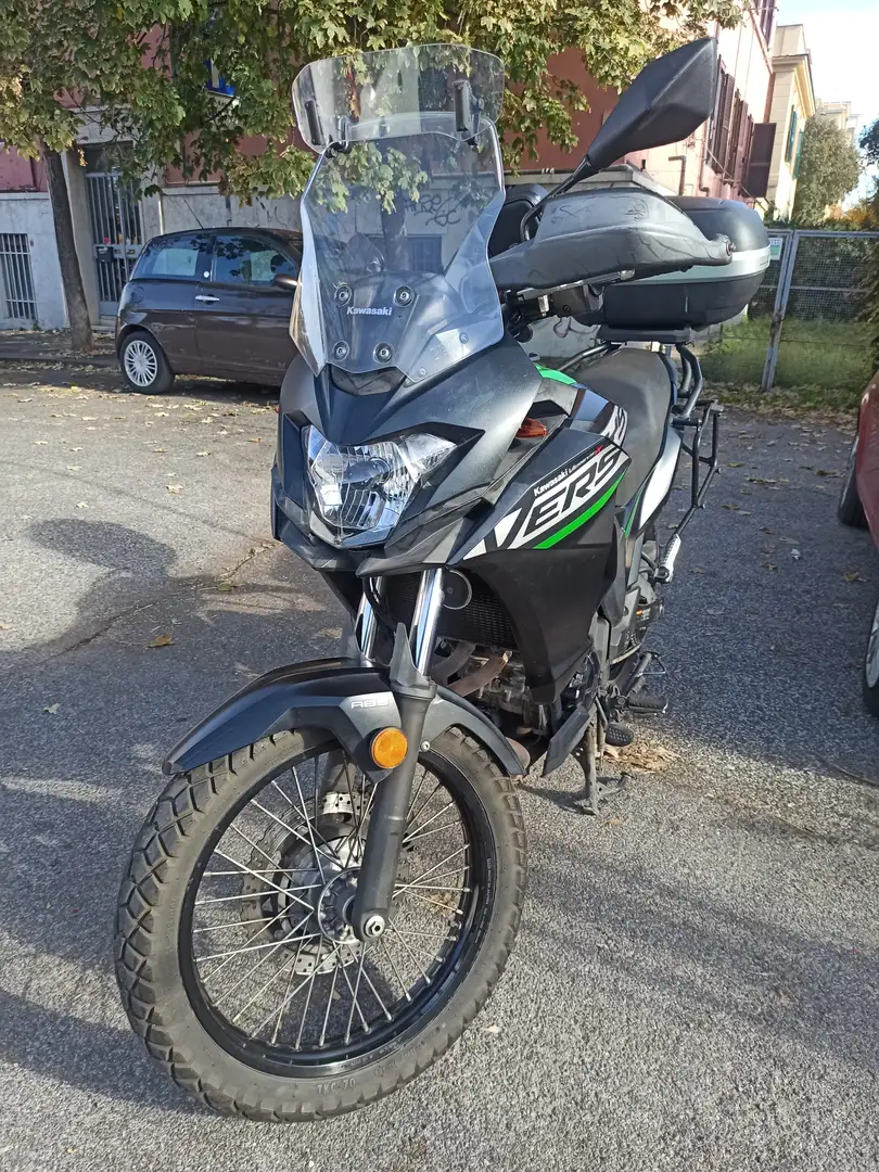 Kawasaki Versys-X 300 Urban crna - 1