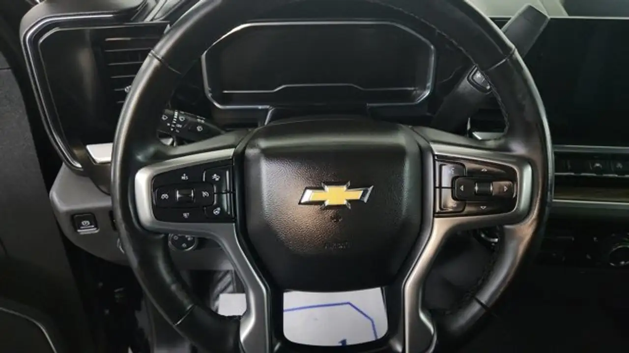 Chevrolet Silverado 1500 снимка Chevrolet Silverado 1500