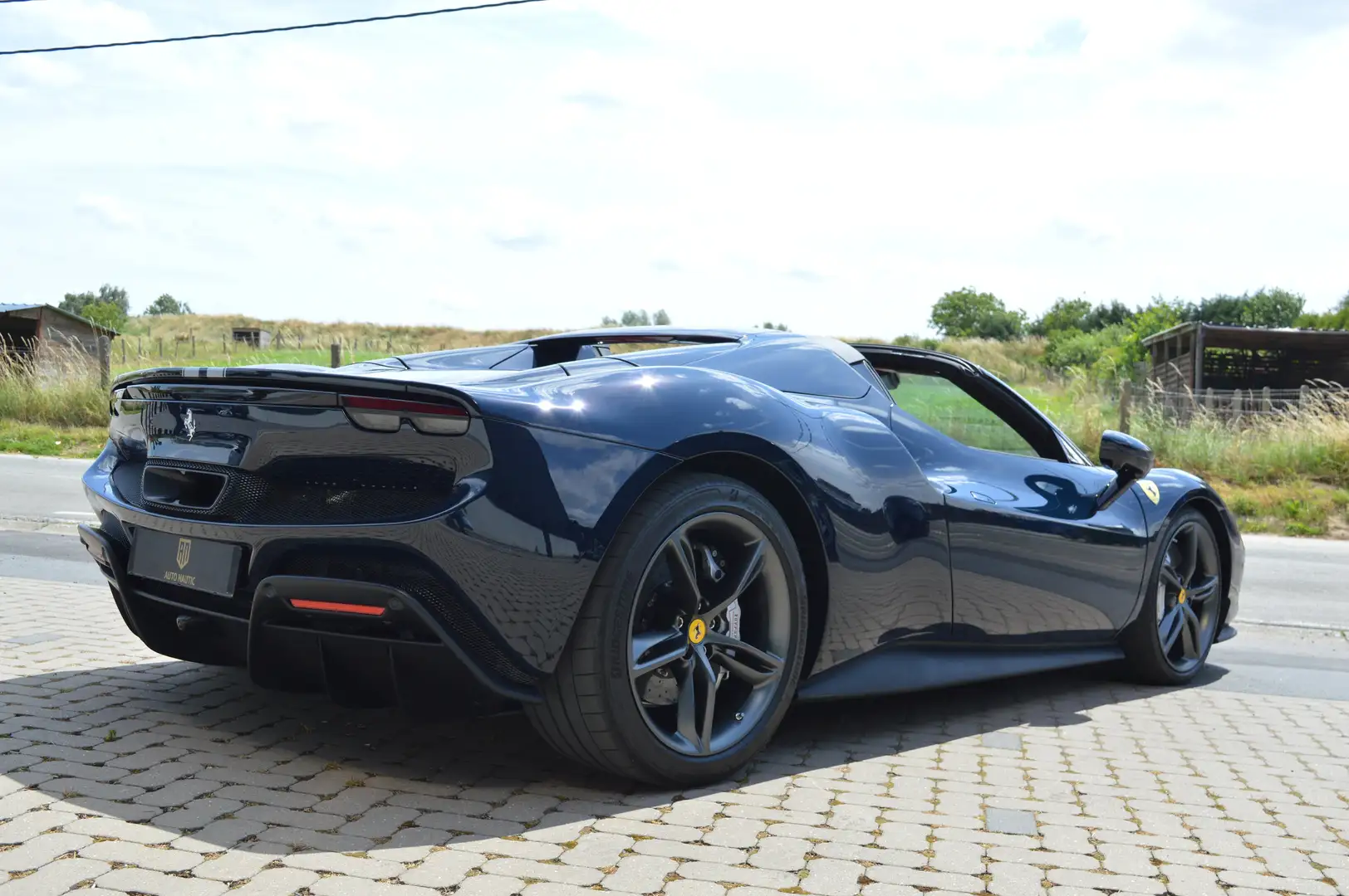 Ferrari 296 GTS 3.0 V6 PHEV 1 HAND - NEW - 350 km Blauw - 2