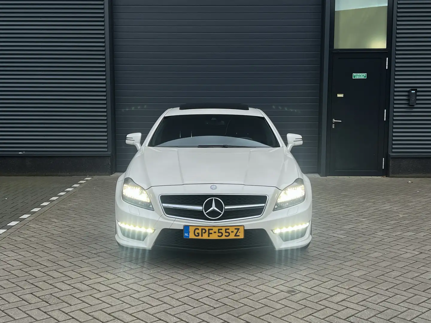 Mercedes-Benz CLS 63 AMG Performance & drivers package Blanc - 2