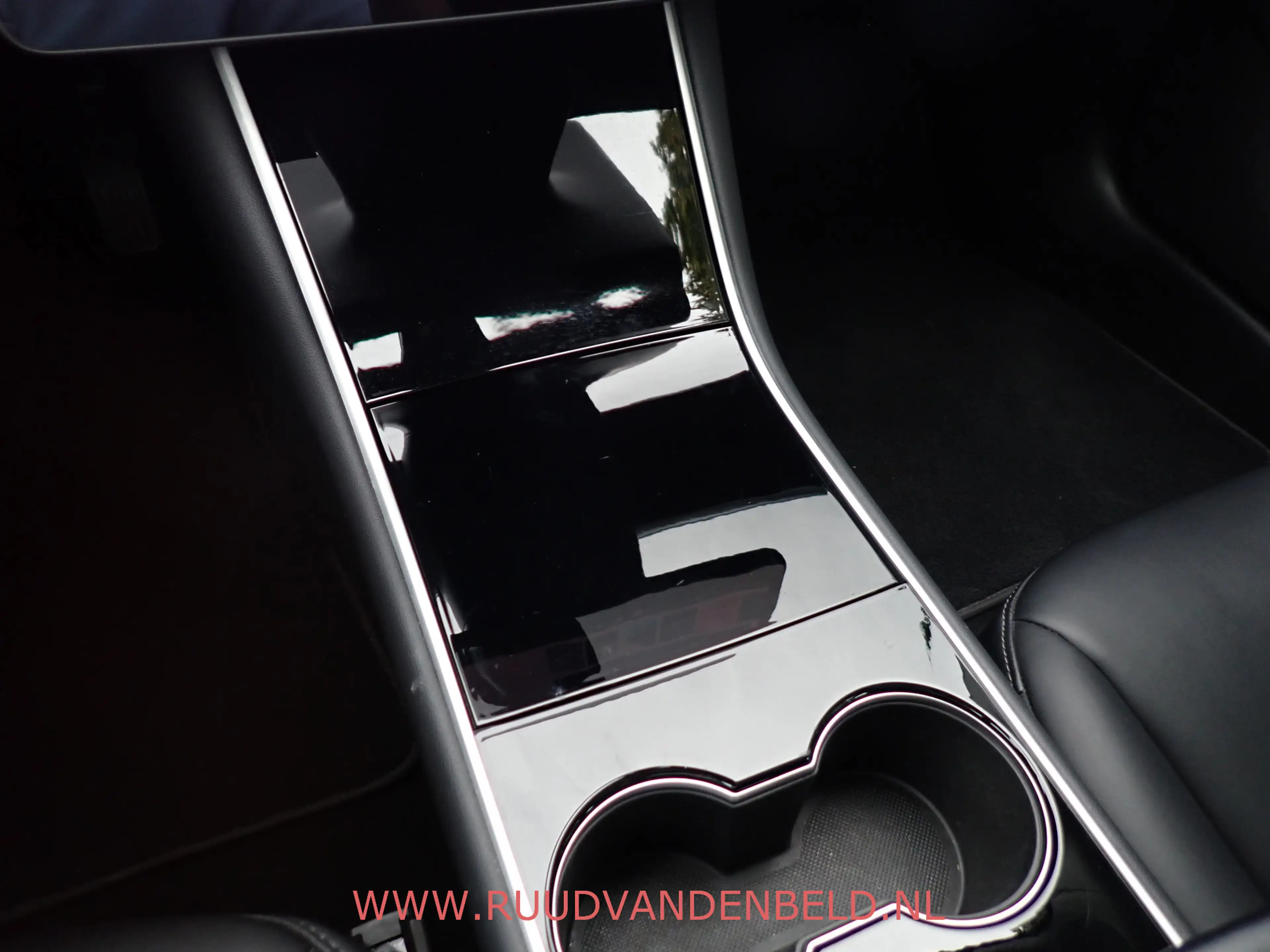 Tesla Model 3 Long Range AWD 75 kWh SOH 90% / AUTOPILOT / 19'' S — photo 30