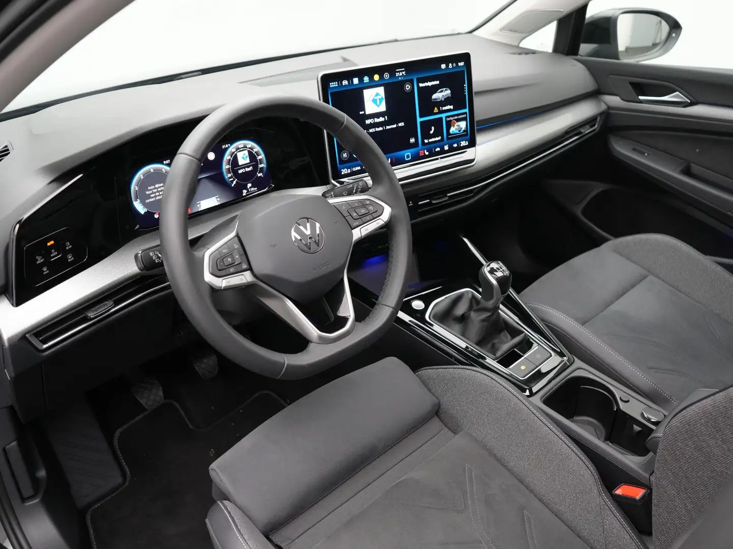 Volkswagen Golf 1.5 TSI 150 pk Style | Panoramadak | IQ Light | Ha Nero - 2