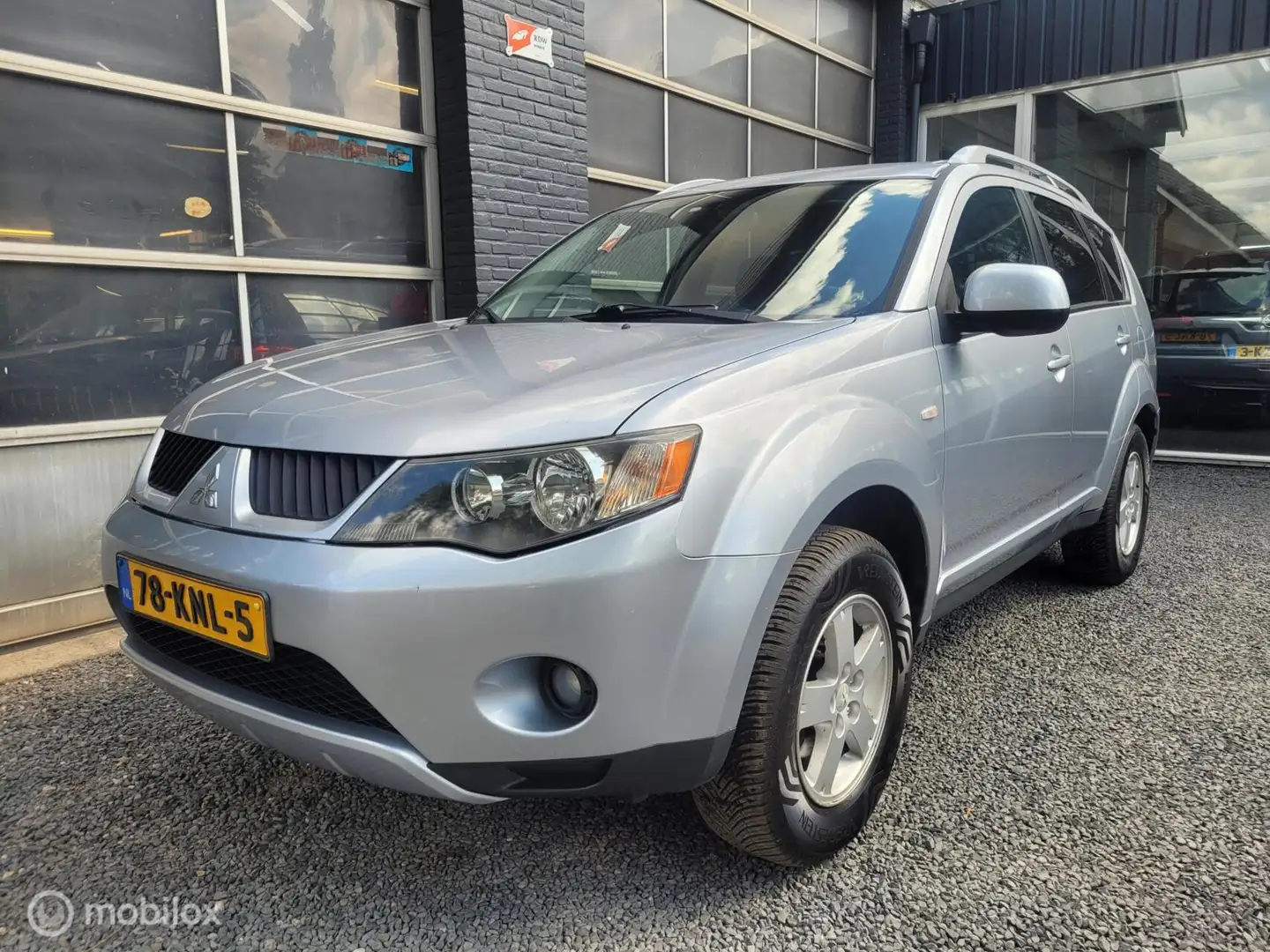 Mitsubishi Outlander 2.4 2WD | AIRCO | CRUISE | TREKH. | APK Серый - 1