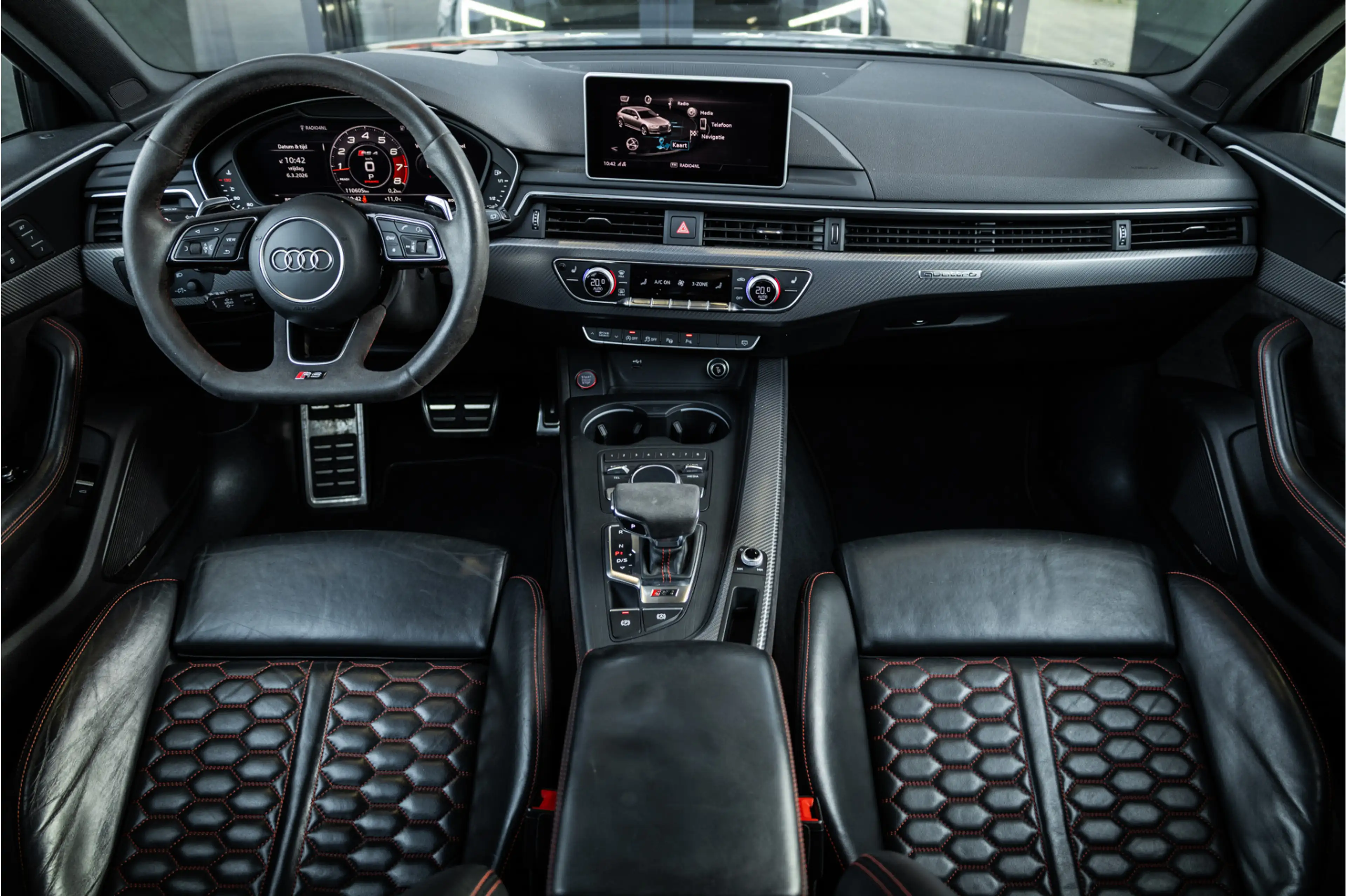 Audi RS4 Avant 2.9 TFSI quattro - Panorama | B&O | Massage — photo 9