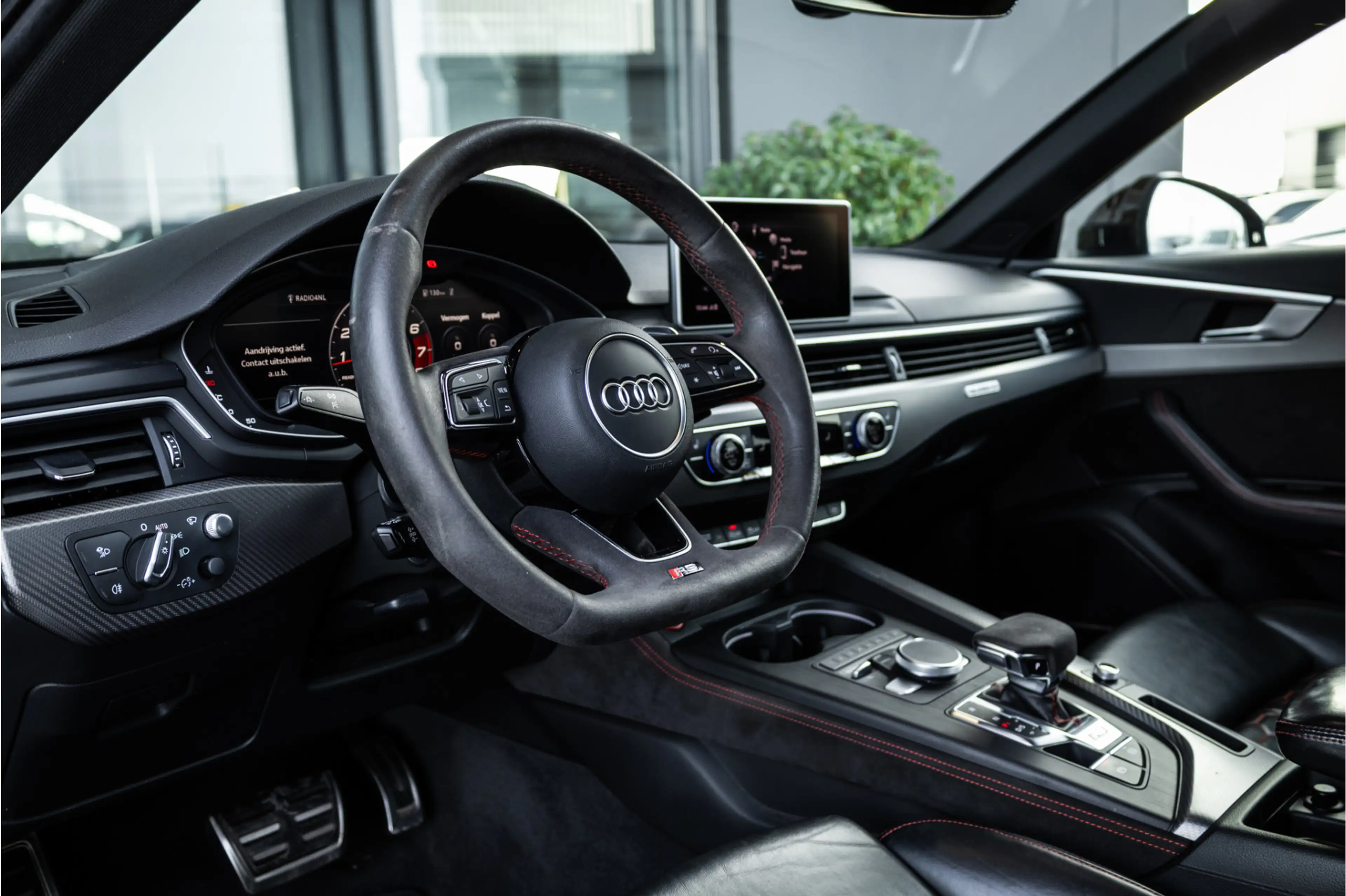 Audi RS4 Avant 2.9 TFSI quattro - Panorama | B&O | Massage — photo 8