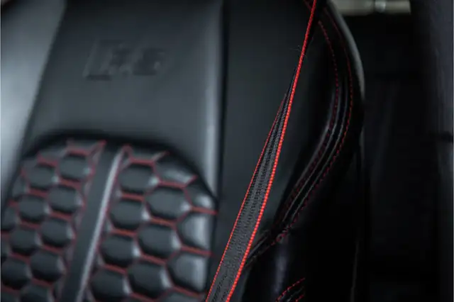 Audi RS4 view 29