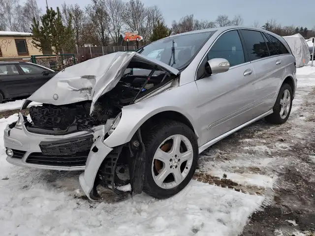 Mercedes-Benz R 350 R 350 4Matic Automatik 3.5 V6 KAT Metallic