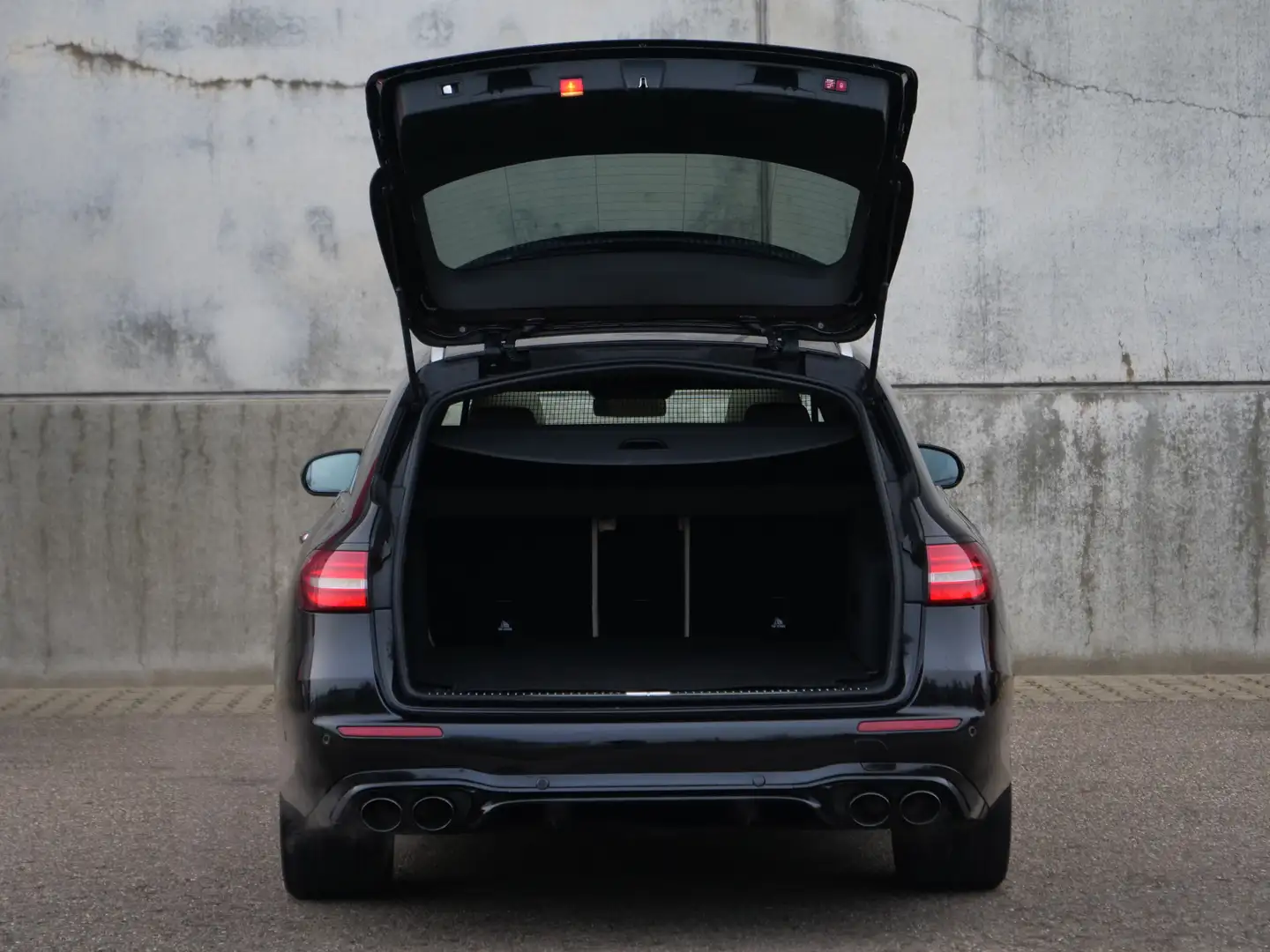 Mercedes-Benz E 43 AMG E43 4Matic | Burmester | Panorama | Headup | Elekt Negro - 2