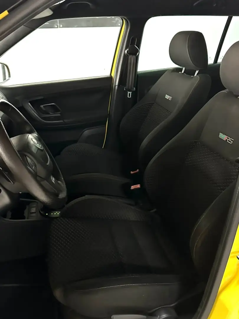 Skoda Fabia 1.4 TSI RS DSG Amarillo - 2