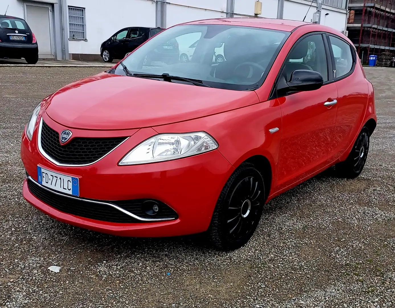 Lancia Ypsilon Ypsilon 1.2 Platinum 69cv Rot - 2