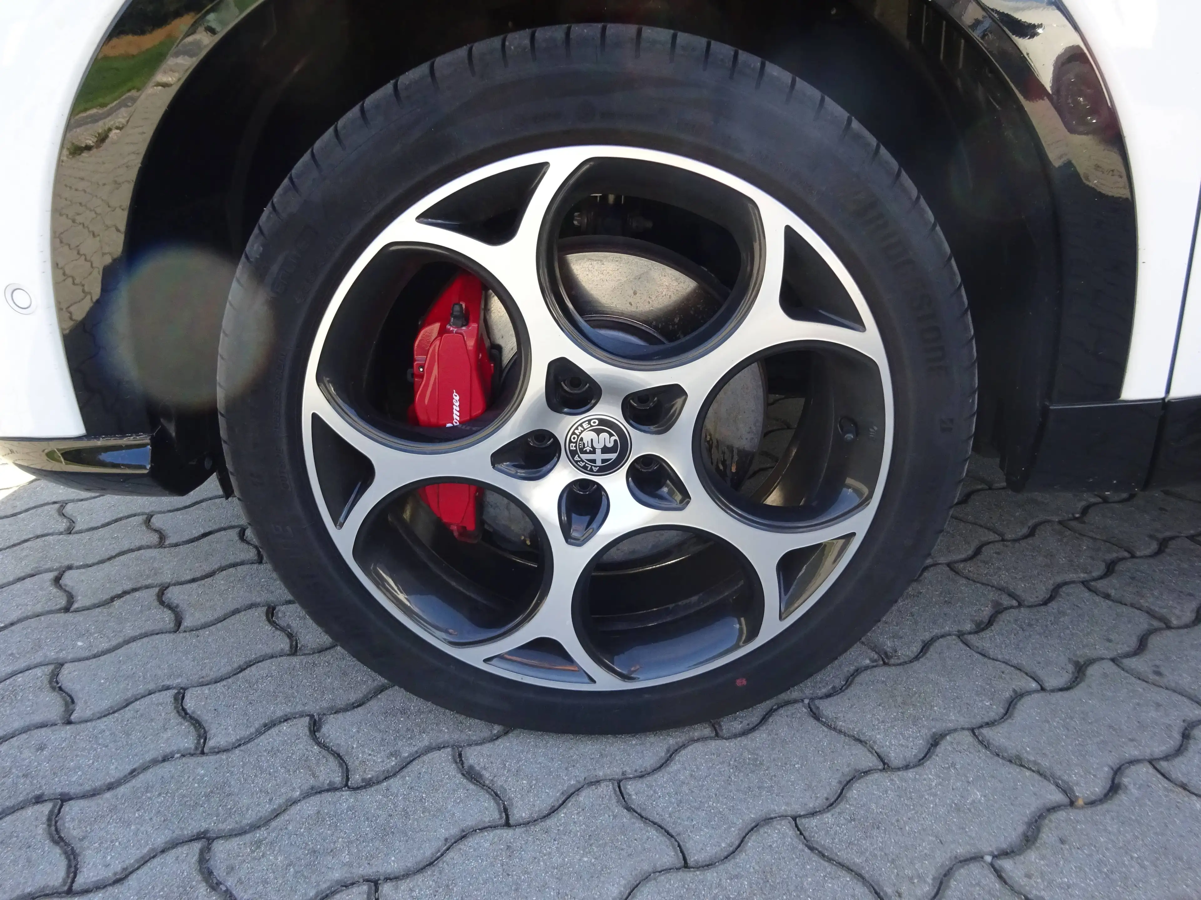 Alfa Romeo Tonale Tonale Veloce 1.3 T4 PHEV VGT e-AWD Veloce — photo 11