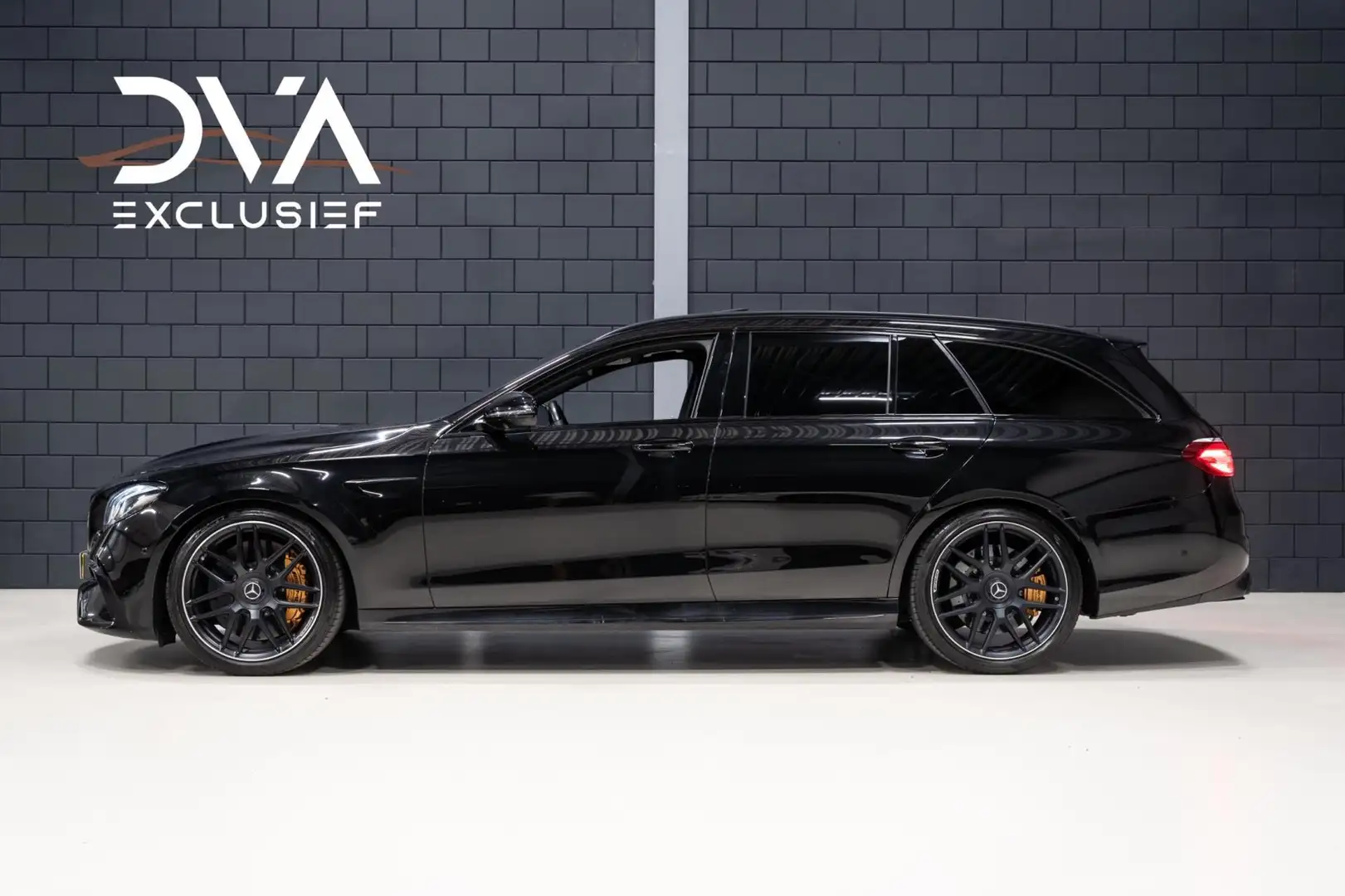 Mercedes-Benz E 63 AMG S 4MATIC Premium Plus Zwart - 2