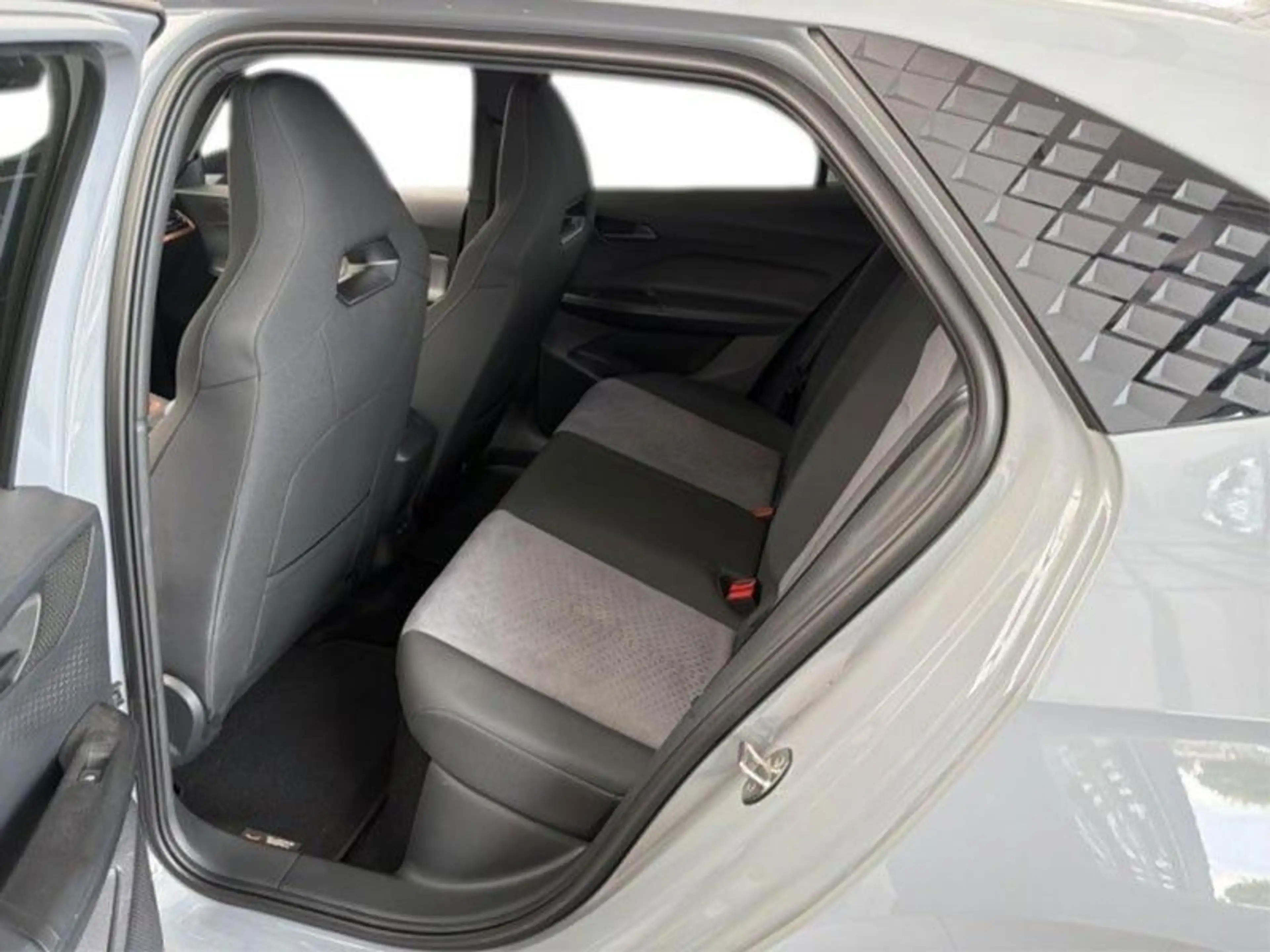 CUPRA Born 150 kW — photo 15
