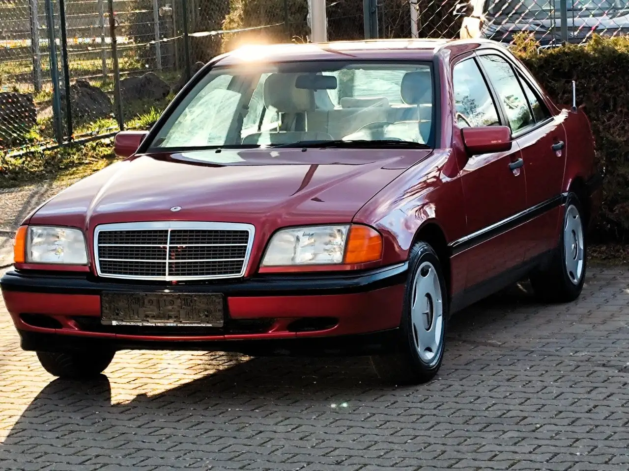 Mercedes-Benz C 180 ELEGANCE *1.Hand*, foto 1