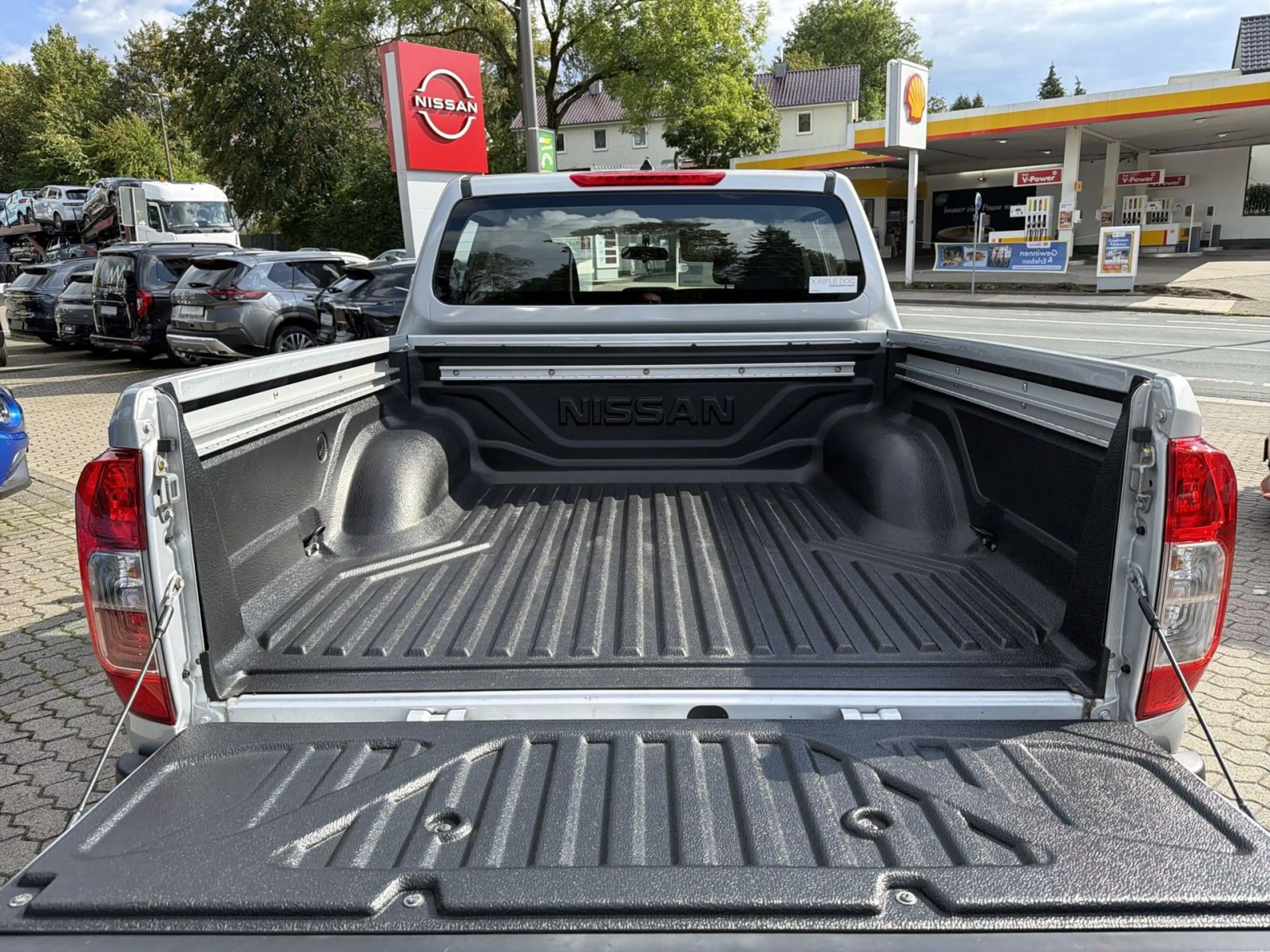 Nissan Navara 4x4 2.3 dCi Acenta Double Cab — photo 10